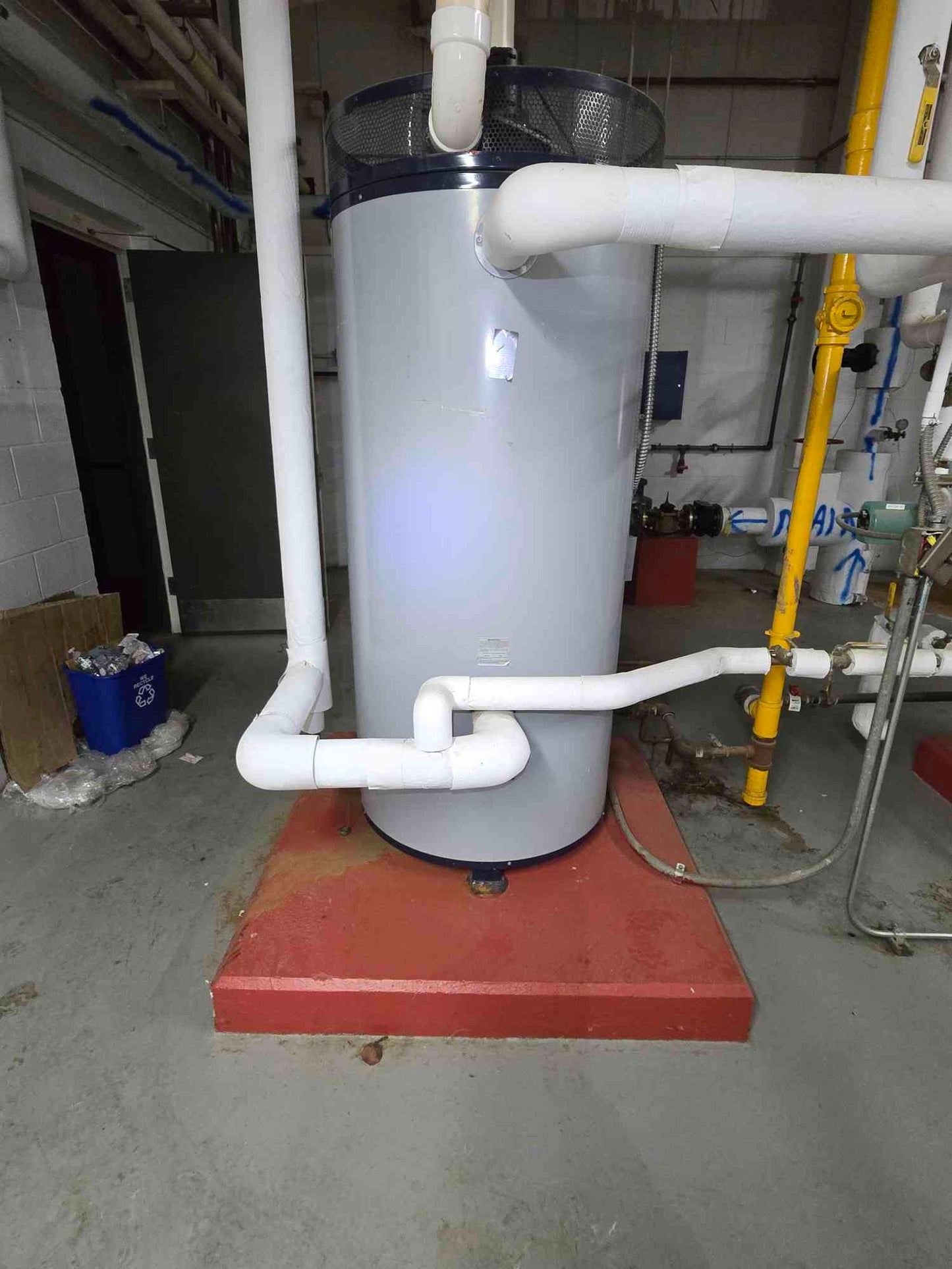 100 Gal State Sandblaster Force Commercial Water Heater SDV100199NESHW Nat Gas