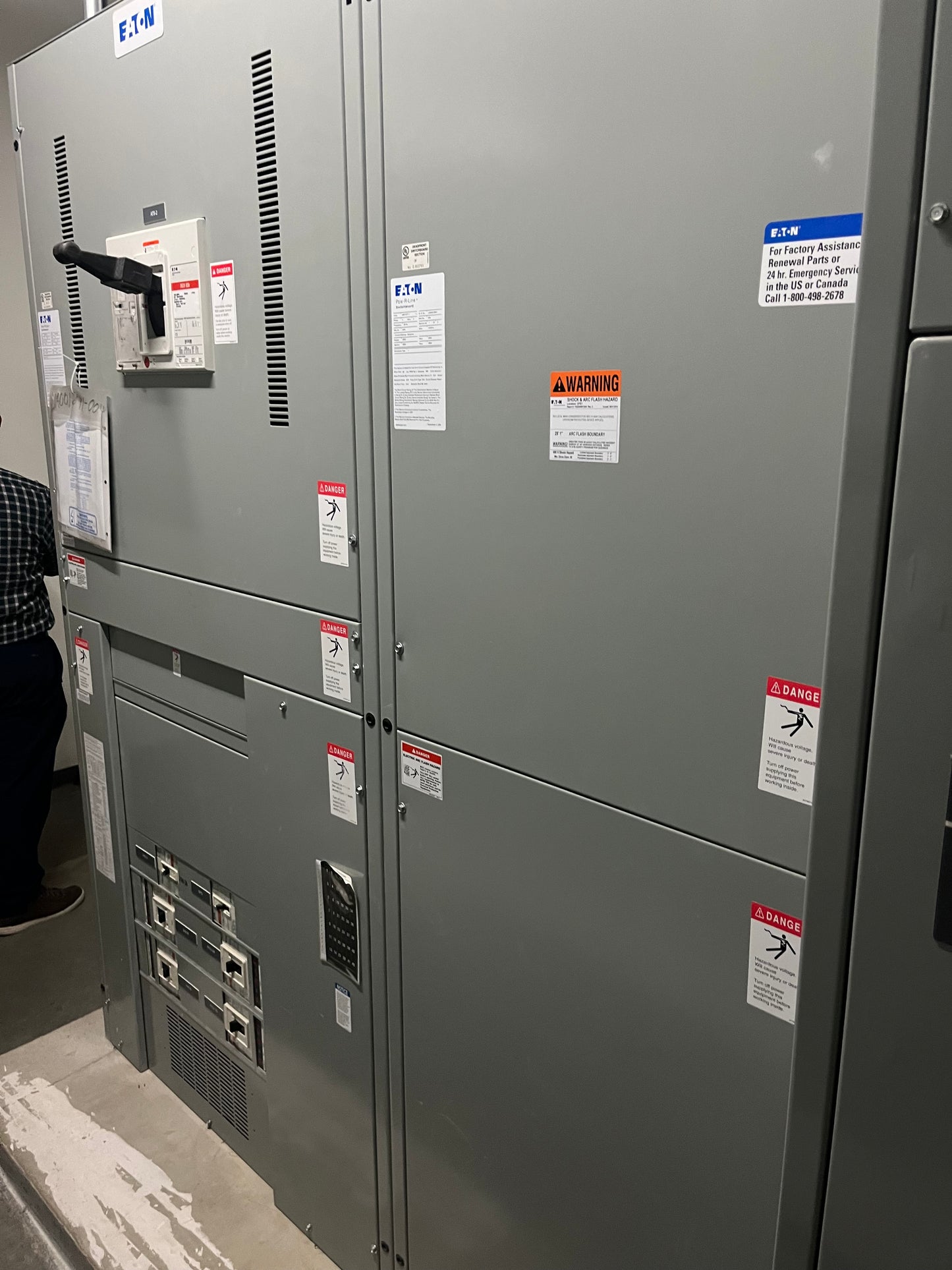Eaton Pow-R-Line 480V 2500A 2 Section Switchboard RGH 1600 Amp Circuit Breaker RGH316033E
