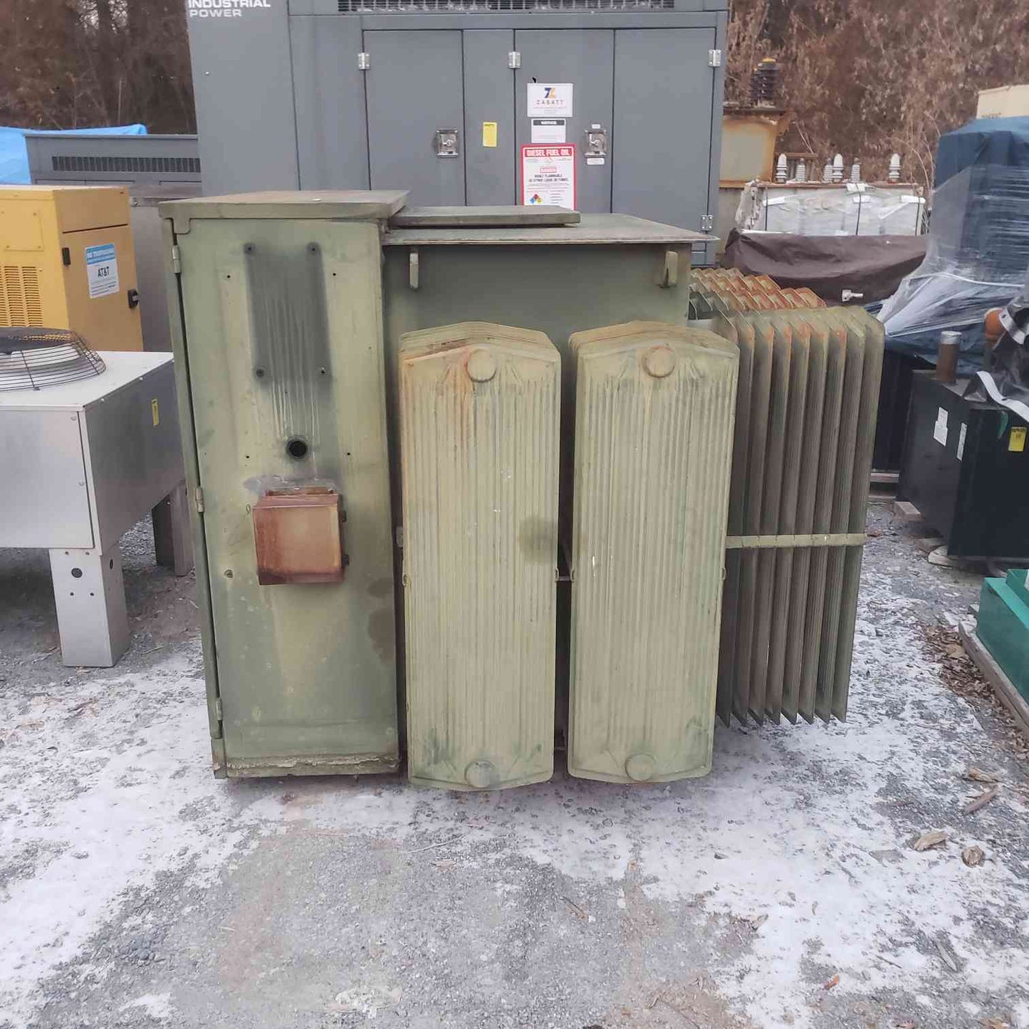 GE 1500KVA 4160V x 480/277v Class 0A Distribution Padmount Transformer (SKU: 111594)