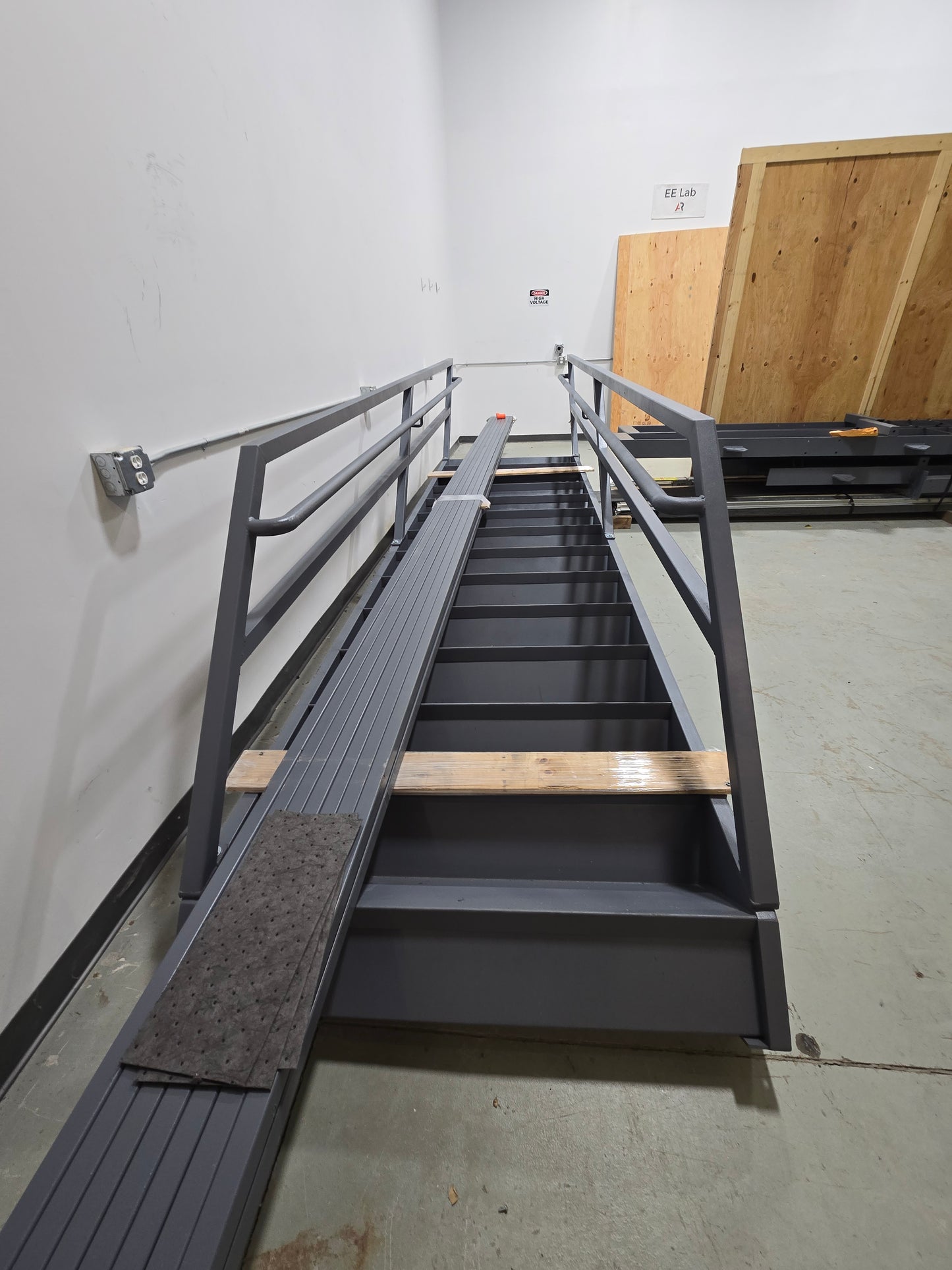 Galvanized Mezzanine Pieces and Catwalk