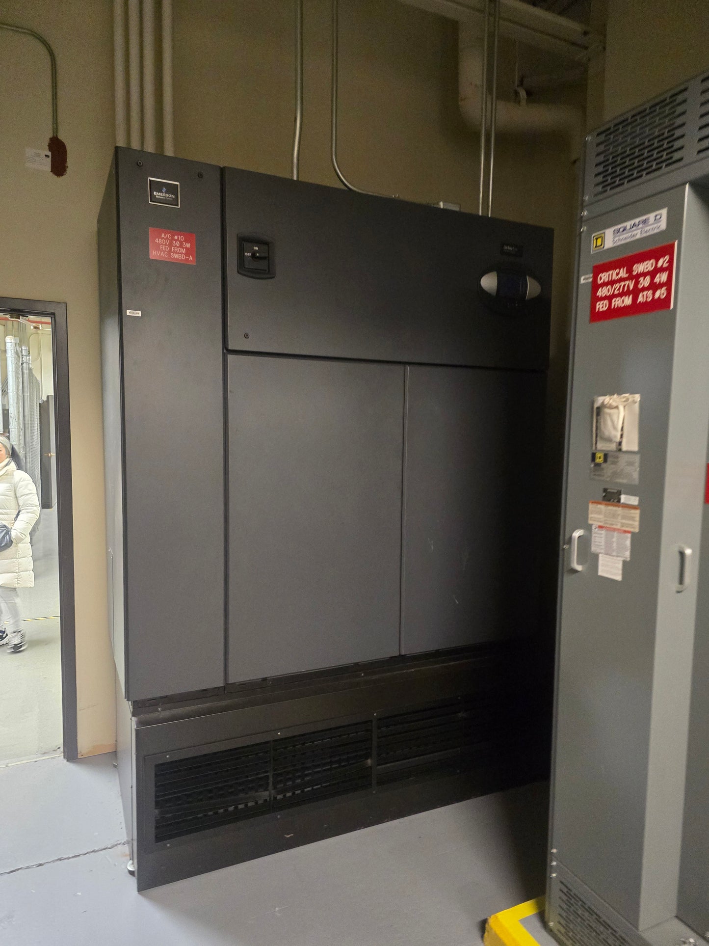 Liebert DS042ADA0EI608A 12 Ton CRAC Precision Cooling Unit 460V 3PH Data Center