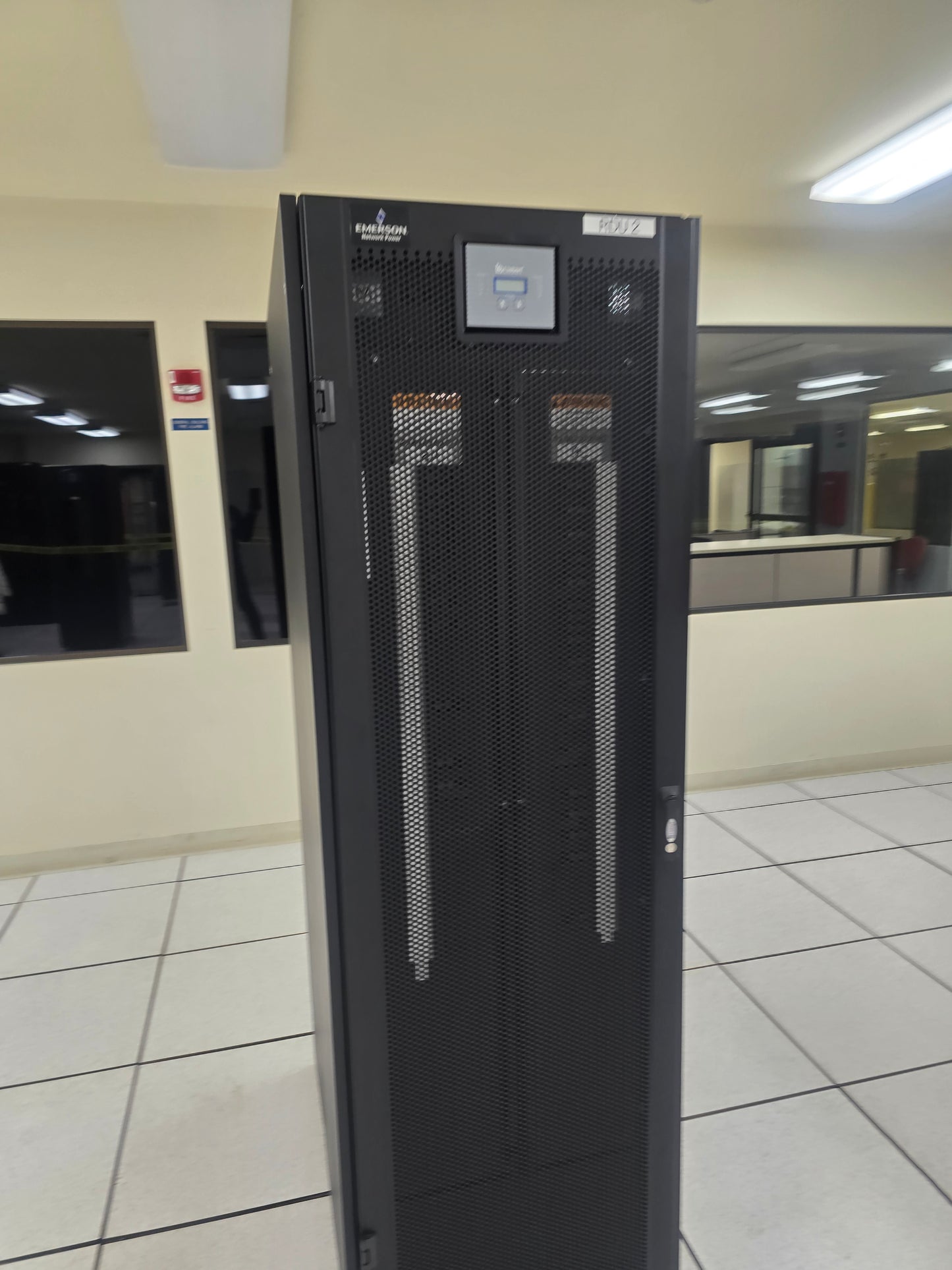 Liebert FDC FDC4444SB11 720A Data Center Power Distribution Cabinet 208V