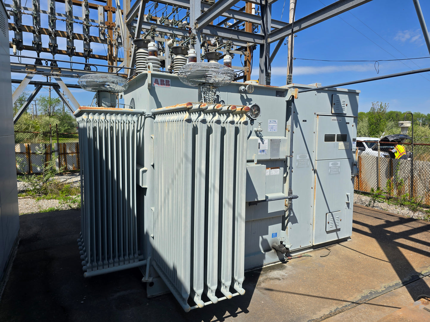 ABB 5000 KVA Unit Substation Power Transformer 34500V To 2400V 3 Phase 60Hz Oil