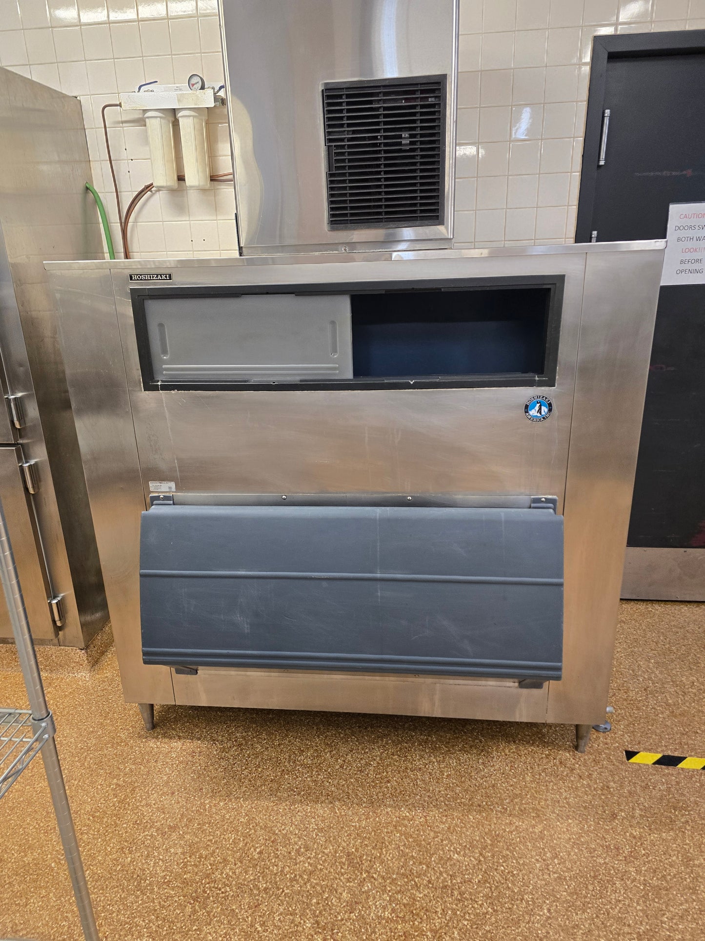 Hoshizaki B-1500SS 60" Stainless Steel Ice Storage Bin - 1,500 lb Capacity