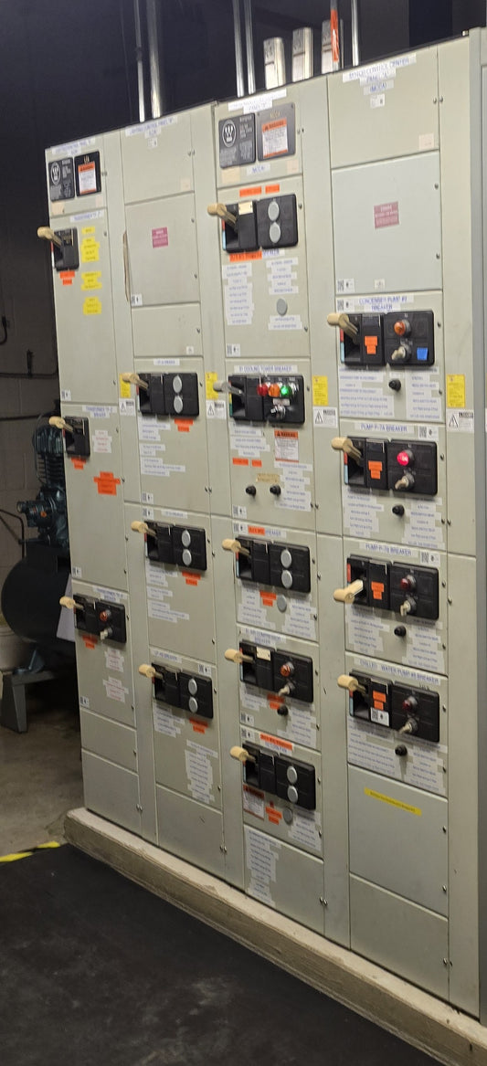 Westinghouse Five Star Motor Control Center MCC 600A 480V 3PH 3-Pole 15 Switches