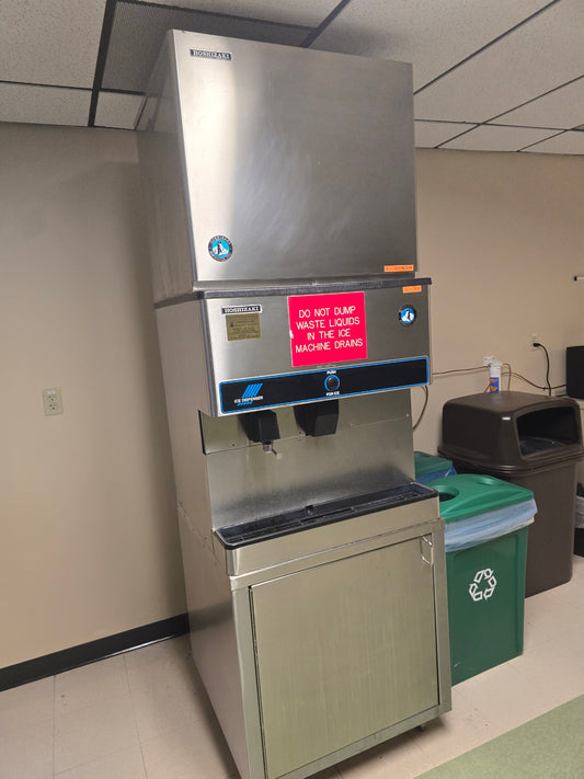 Hoshizaki KML-600MWH Crescent Cube Ice Machine with DM-180A Ice and Water Dispenser 115/230V