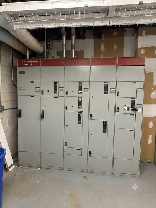 GE 8000 Line MCC Motor Control Center 5 Section 480V 1200A 3 Phase 515X0564M02
