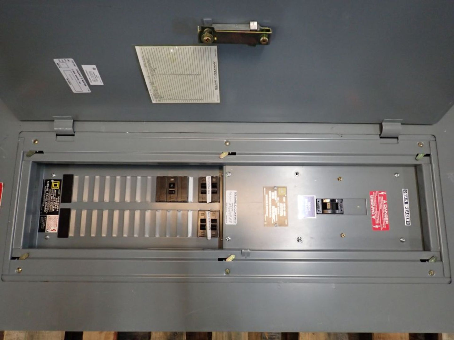 Square D NEHB-30435-1 Complete Panelboard 125A 30-Cir 480Y/277V 3PH Box & Trim (SKU: 111767)