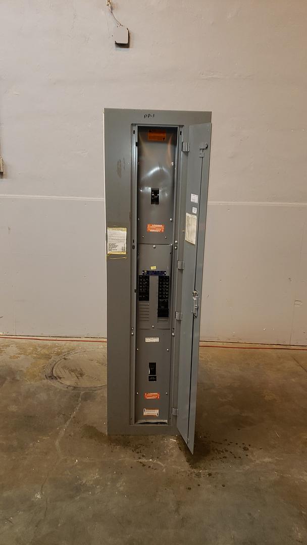 Square D NQOD 225A Complete Panelboard 240V 3PH Dual Main Feed Box Trim & Interior (S6LLST11848)