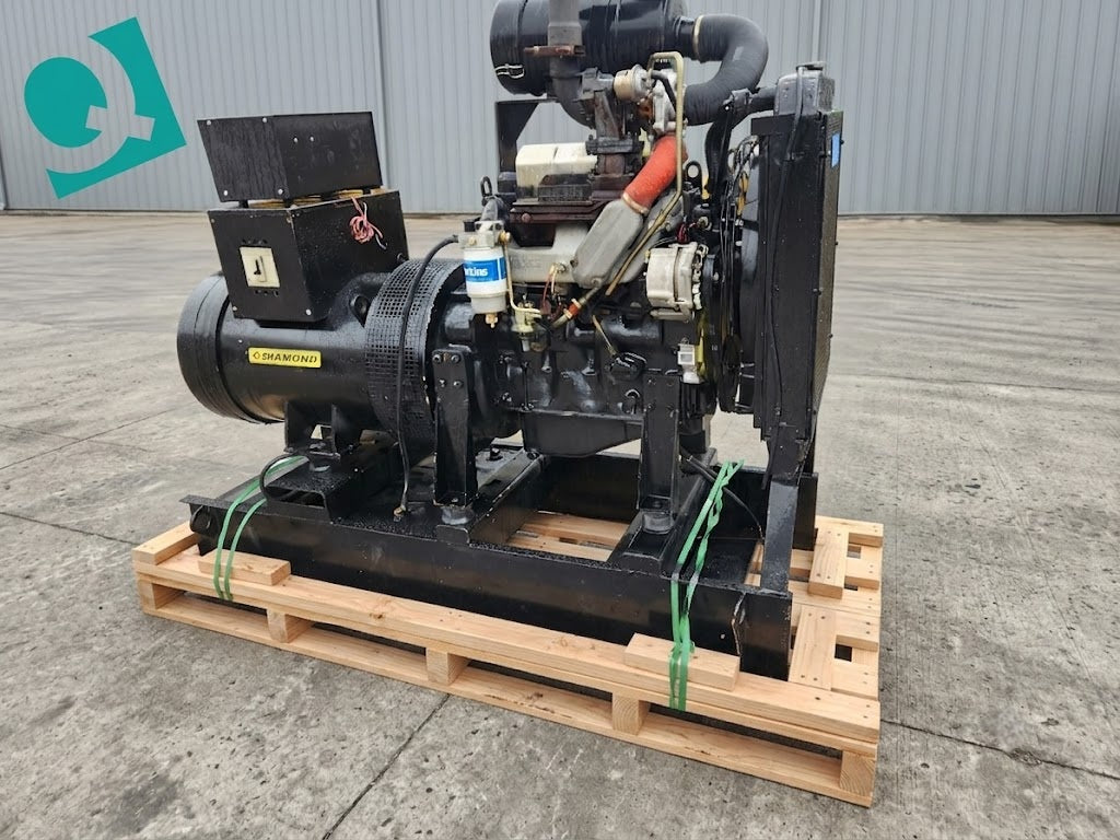 60KW Diamond 4-236 Perkins Generator '01 39hrs  TESTED-17522