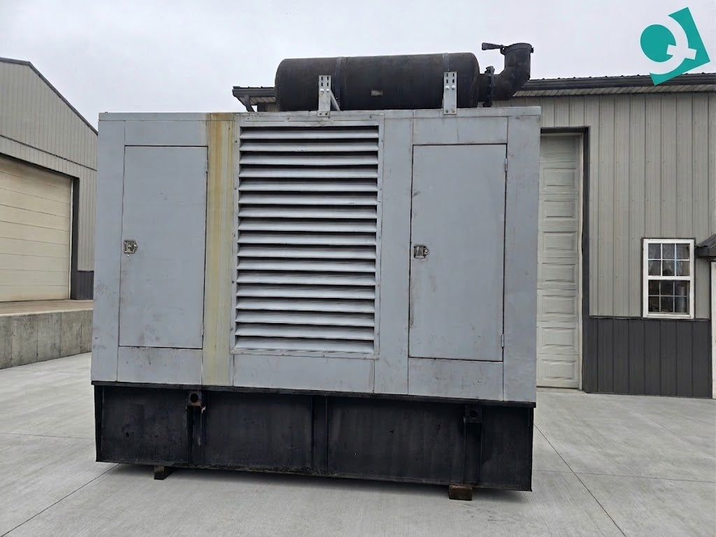 500KW Generac 22L V12 Daewoo Diesel Generator Enclosed w/ Tank '00 152hrs 1&3PH TESTED