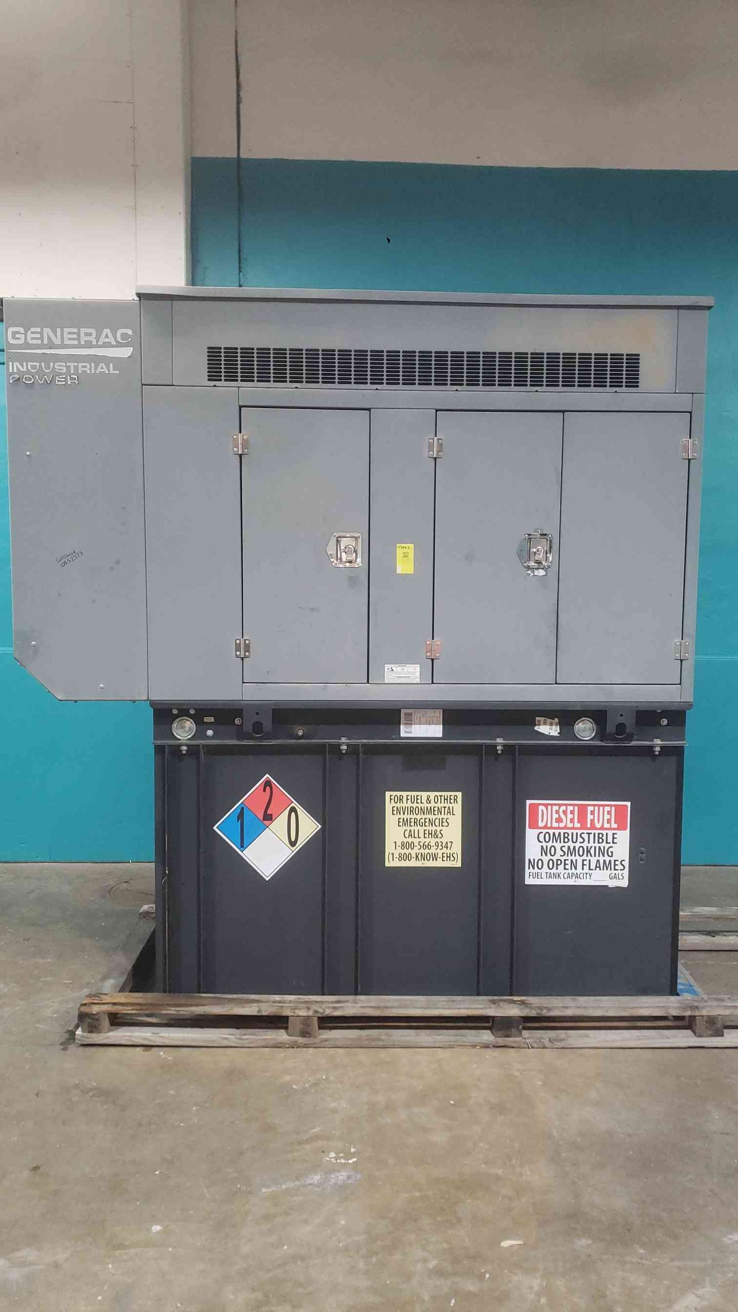 48KW Generac 0060720 120/240 200A 1PH 87.2 Hrs.