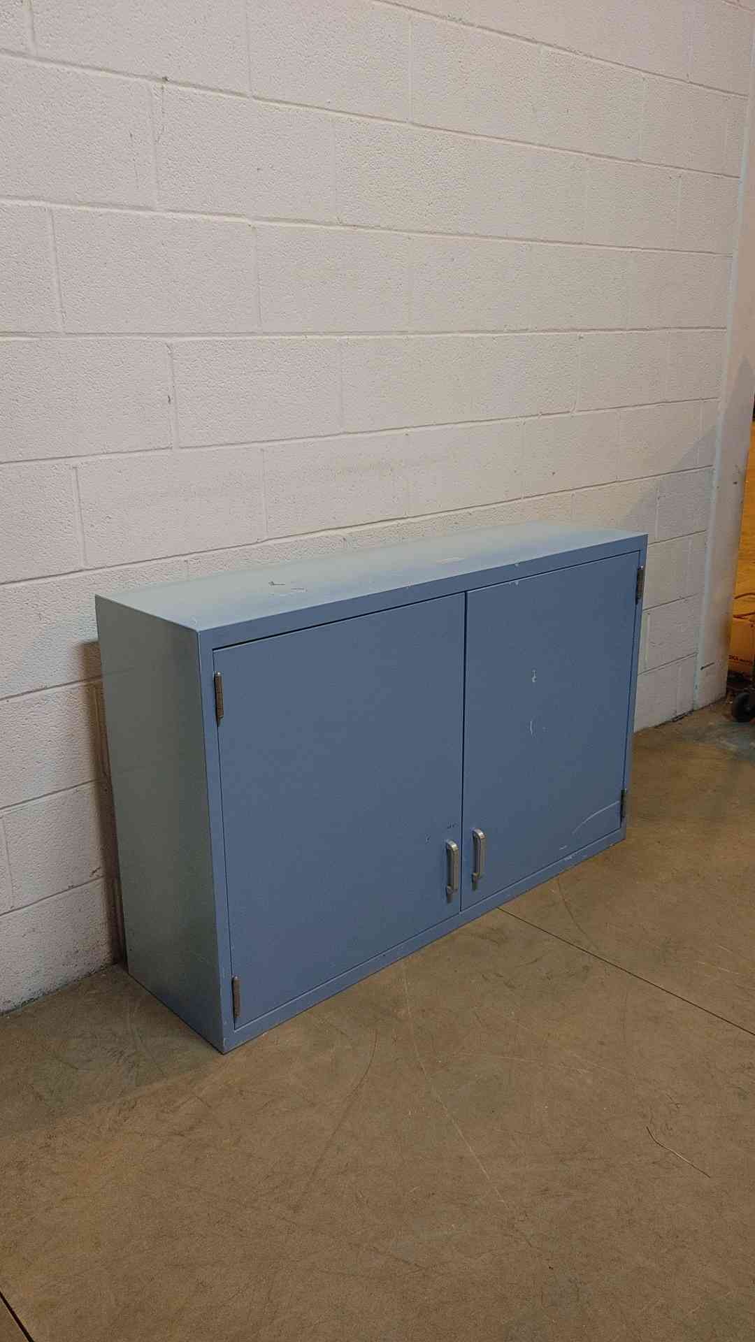 47" Duralab Overhead Cabinet (Q16605)(Q16605)