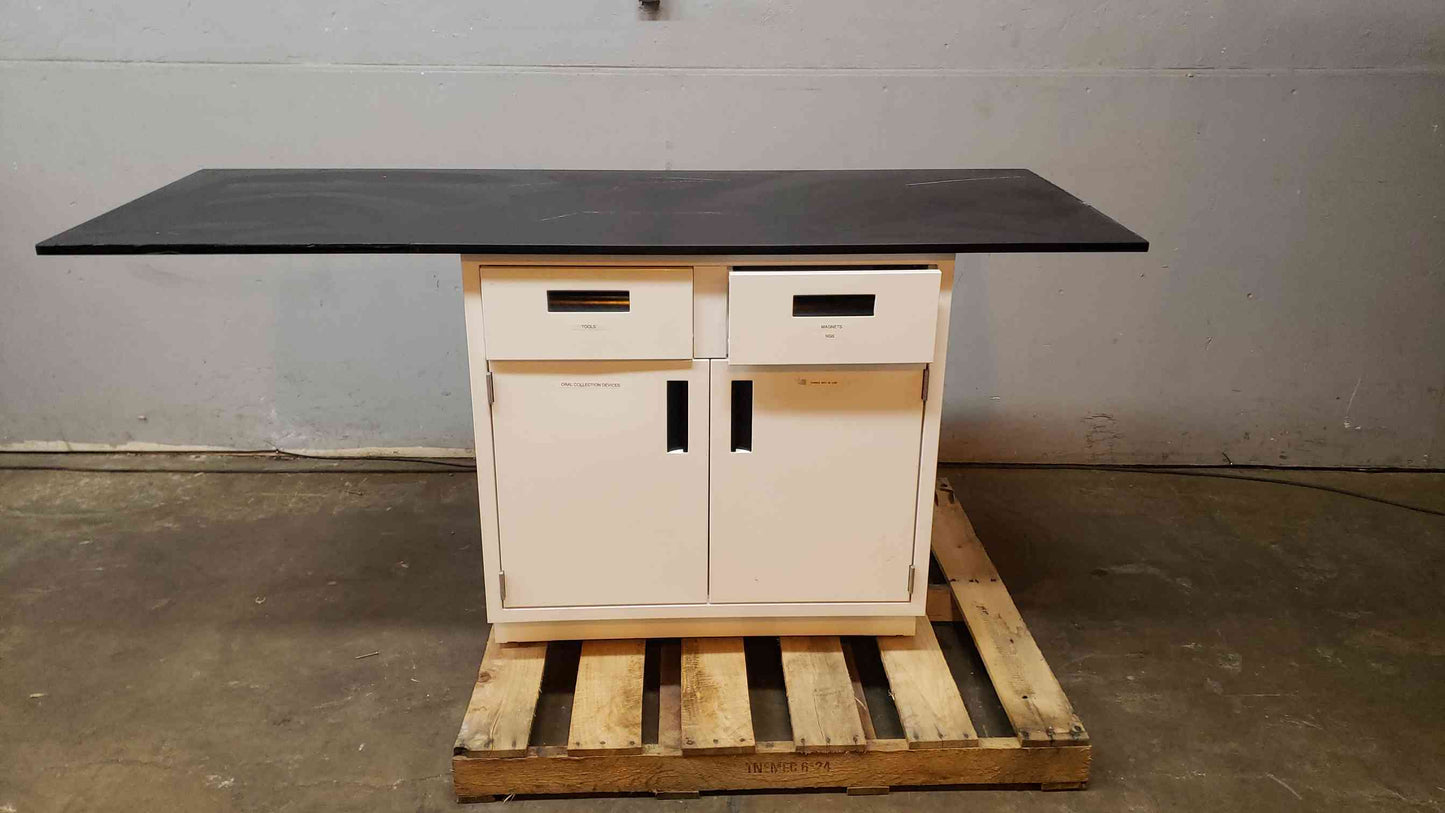 Recessed 3' Mixed Casework W/ Countertop(105063)