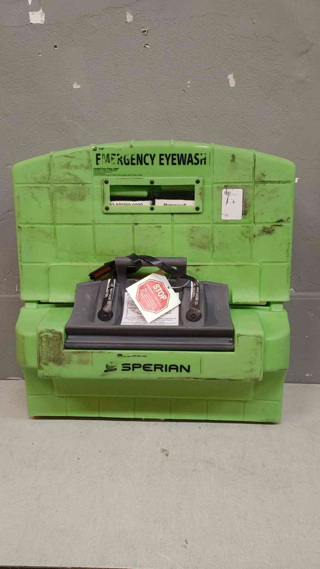 Sperian Emergency Eye Wash Station Fendall Pure Flow 1000(106369)