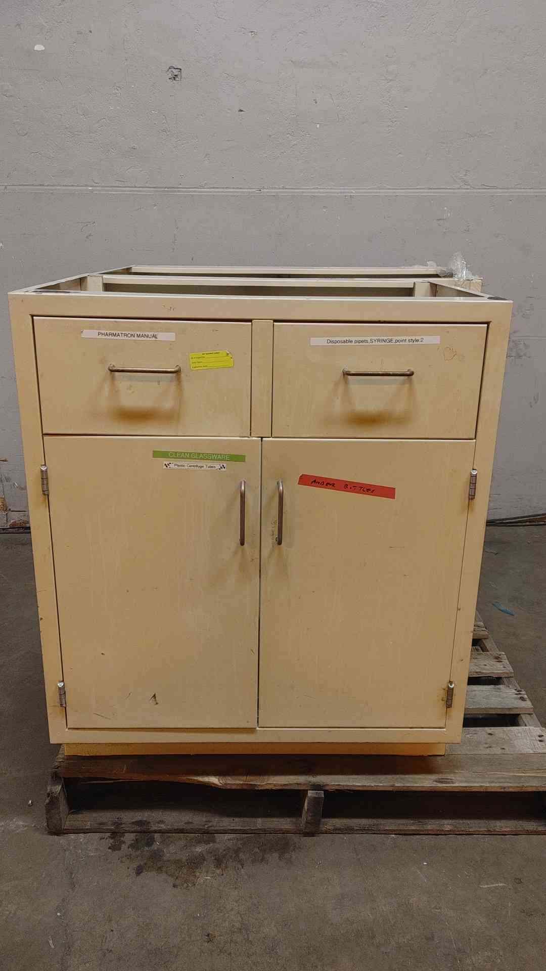 Jamestown 30" Mixed Casework (SKU: 106813)