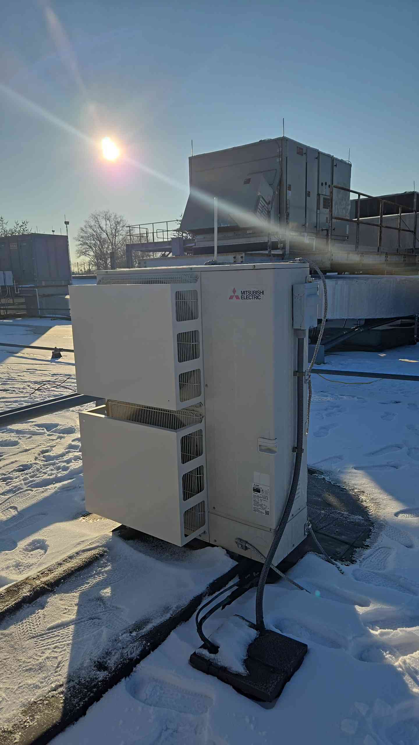 Mitsubishi Electric PUY-A42NKA7 Condensing Unit '17 (107410)