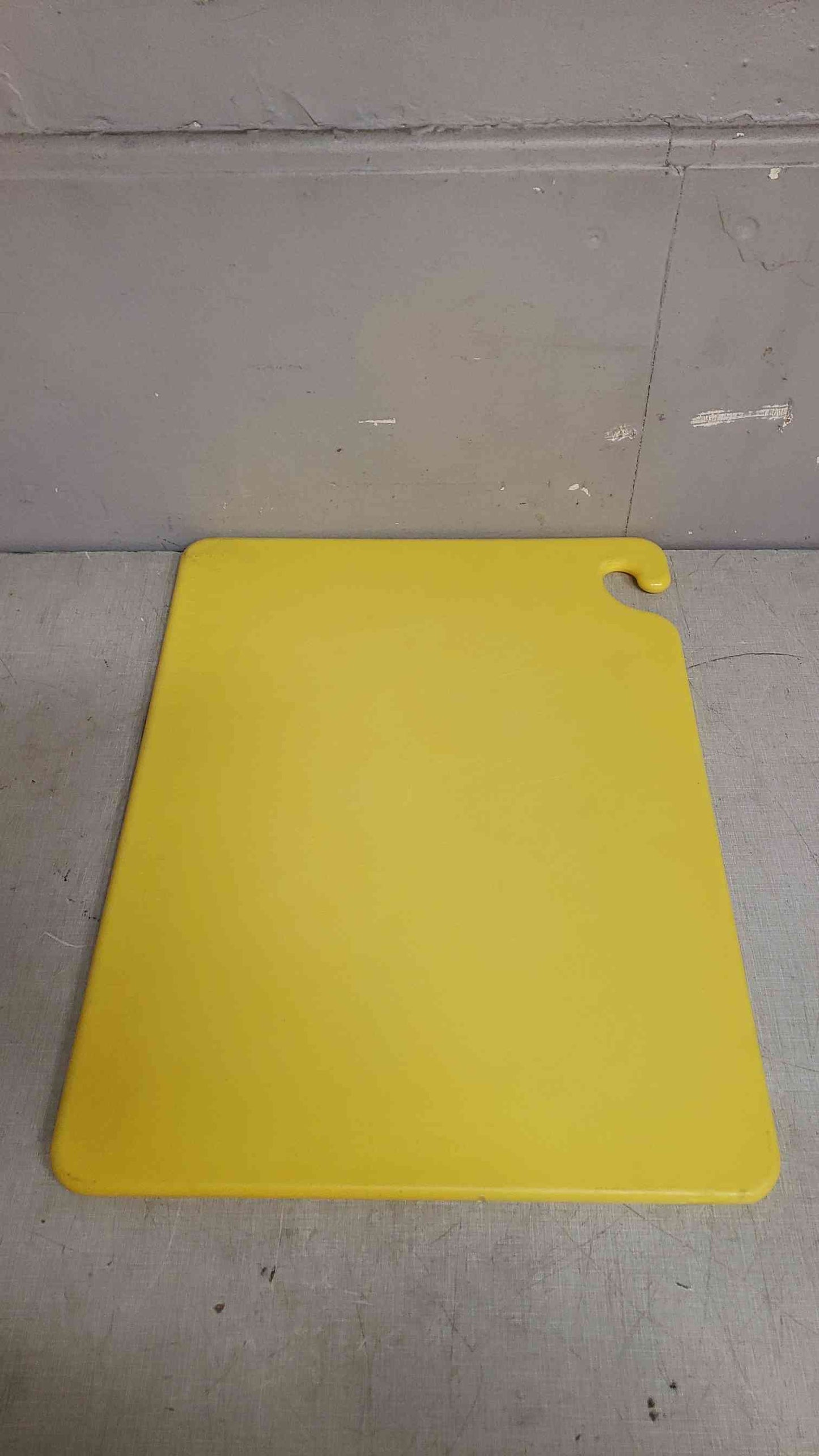 San Jamar 20"x15" Yellow Cutting Board (SKU: 107469)