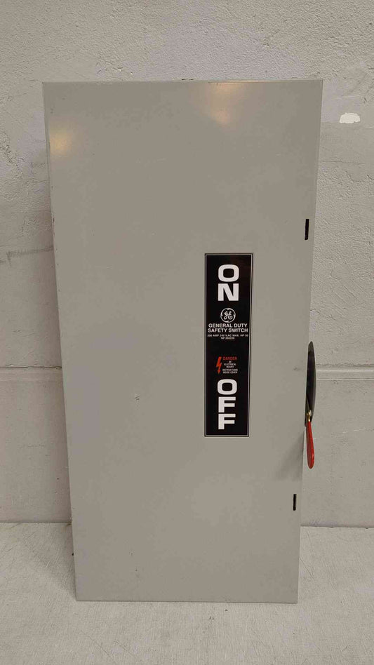 General Electric General Duty Safety Switch 200A 240VAC 3PH TG4324
