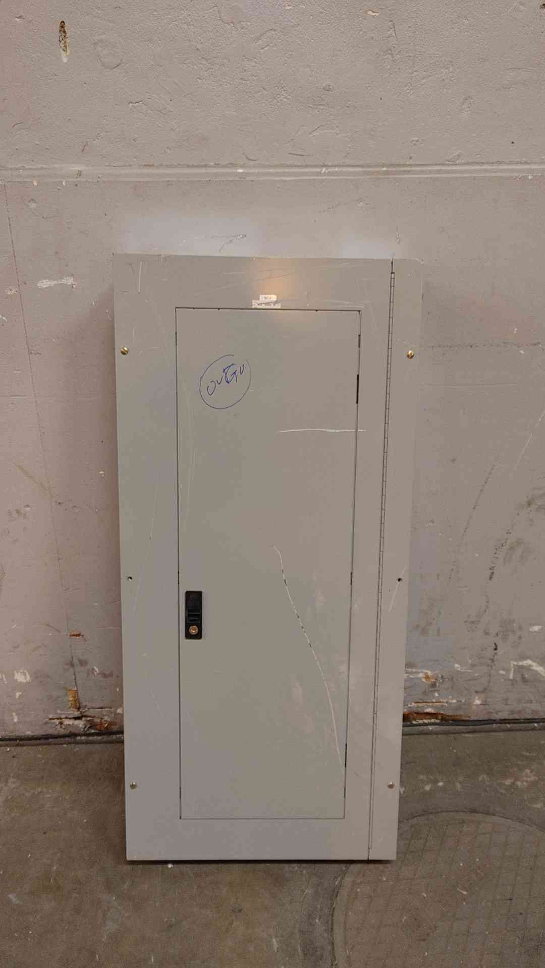 GE A Series 2 Panelboard 225A 208Y/120V 3PH 4W AXB7 w/ Main