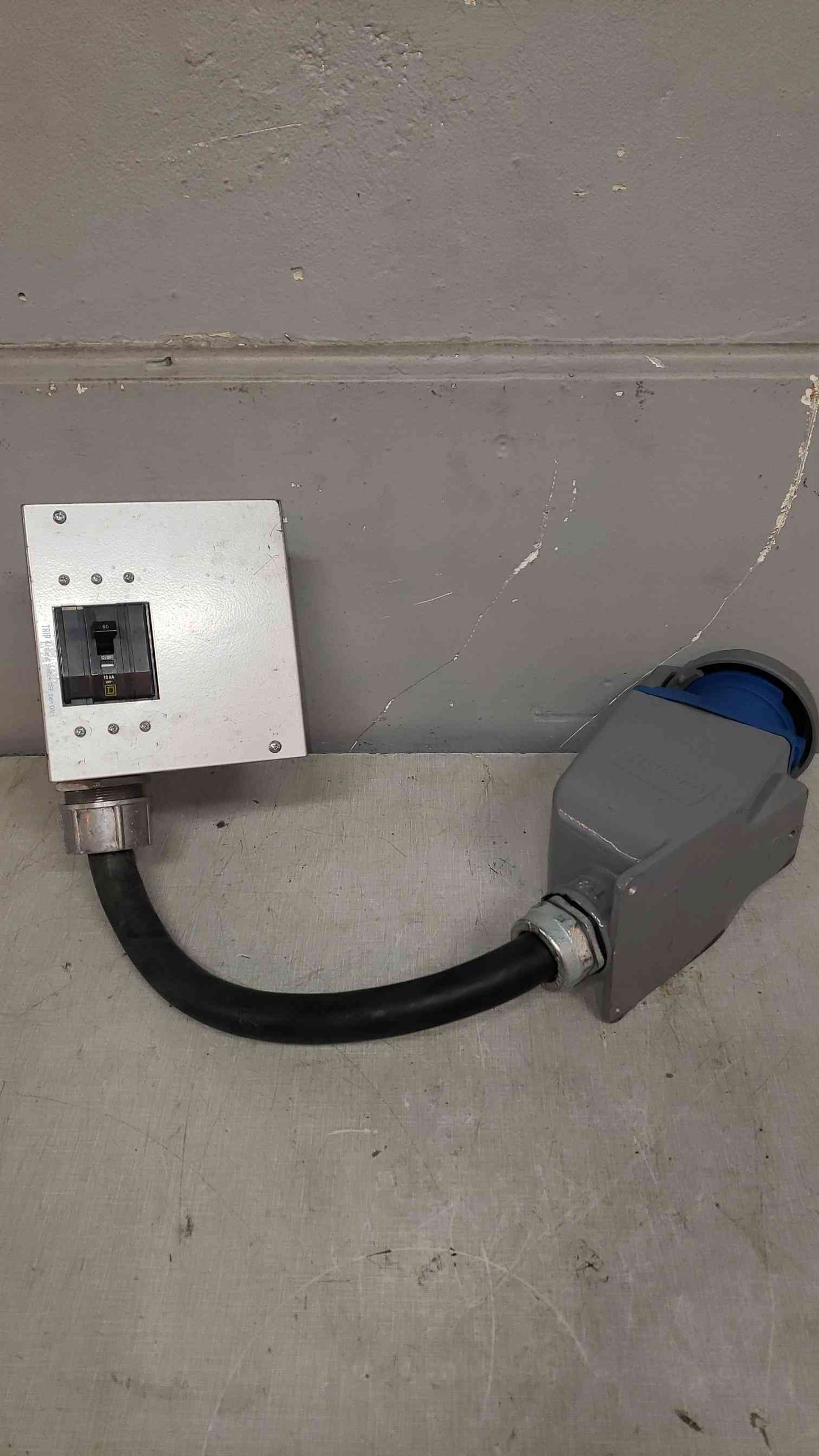 Starline 60A 240V CBDC225GE30-18"-460C9W-4 (SKU: 108169)