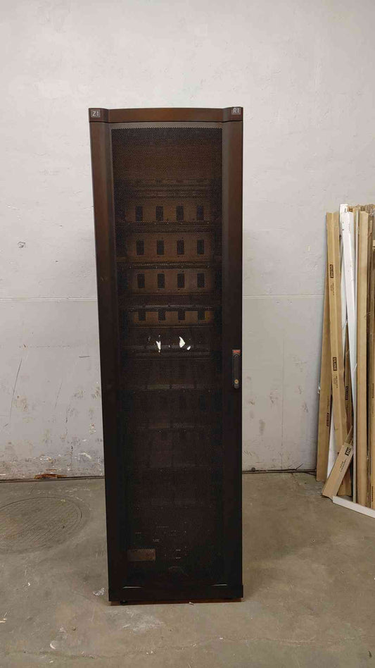 APC Symmetra Battery Cabinet 80KW 192VDC 233A SYCF8BF