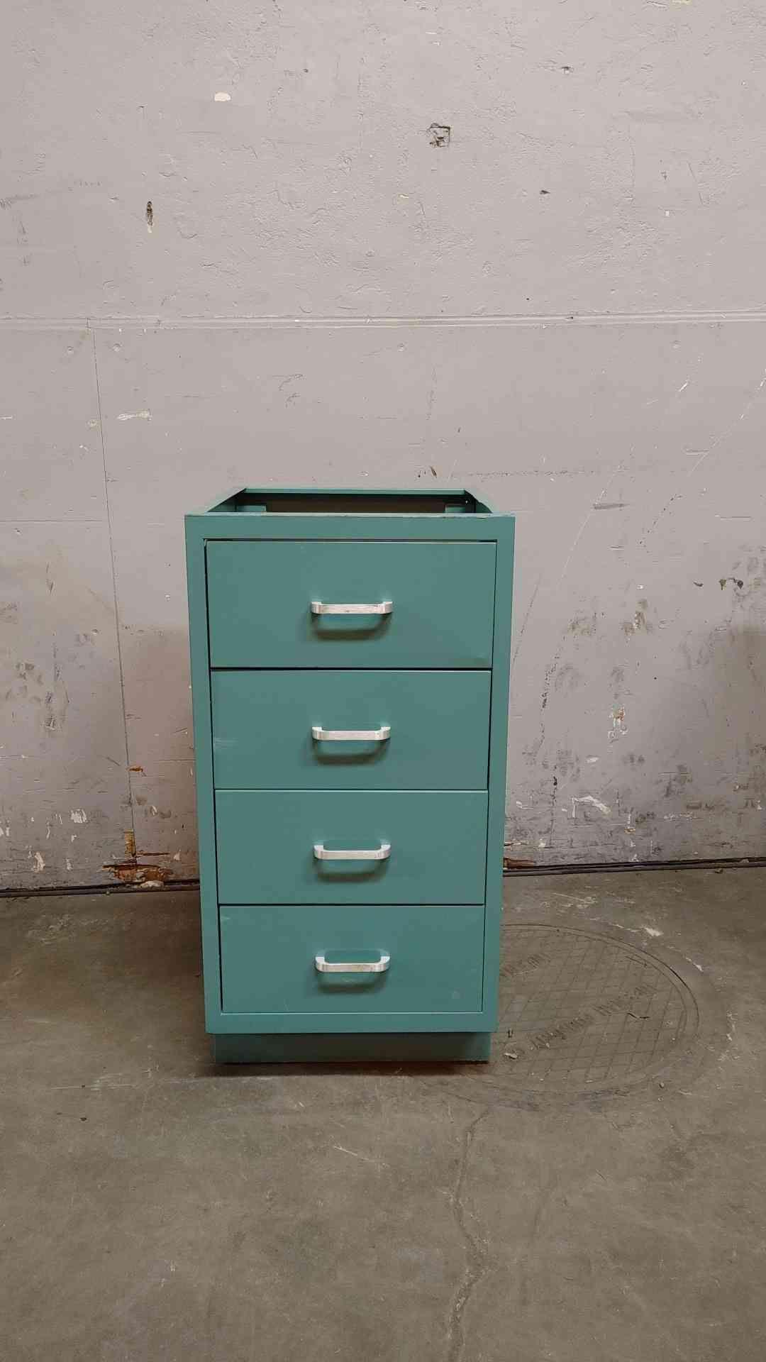 18' Duralab Drawers Only Casework (108292)