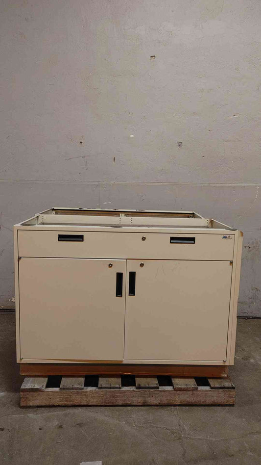 4' Lab Crafters Mixed White Casework (108362)