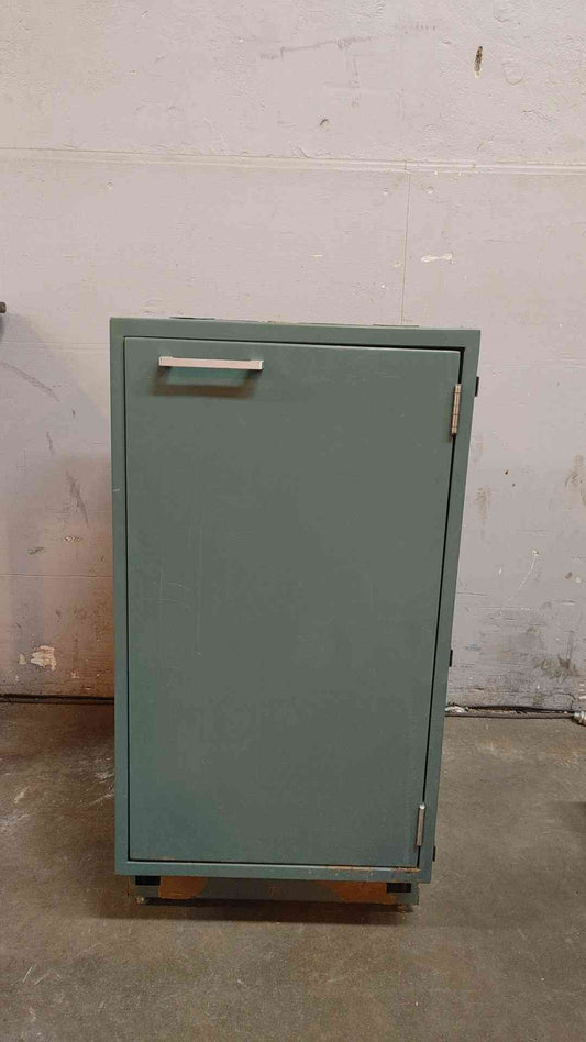 18" Hamilton Door Only Casework (108581)