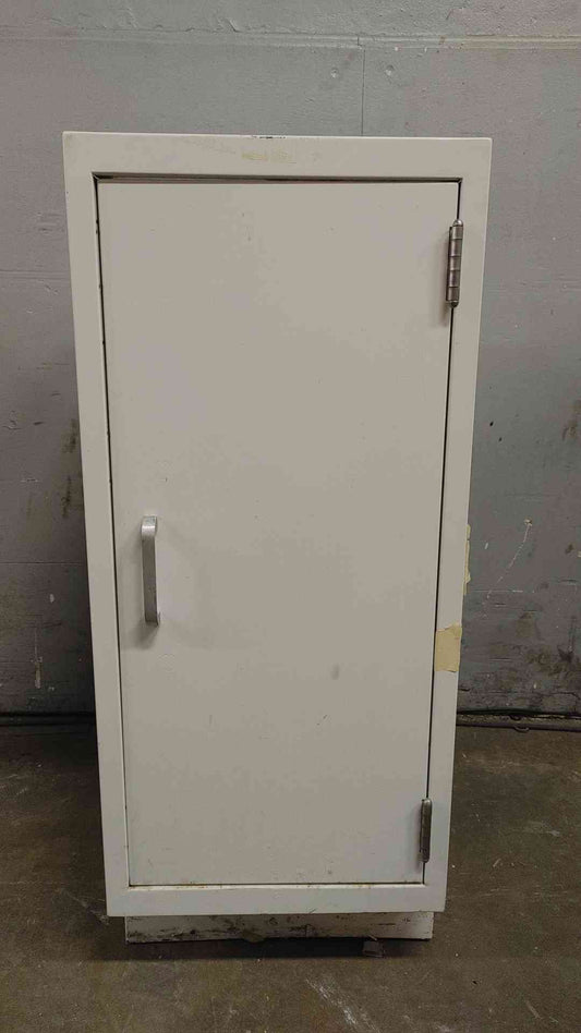 15" Duralab Single Door Casework (108657)