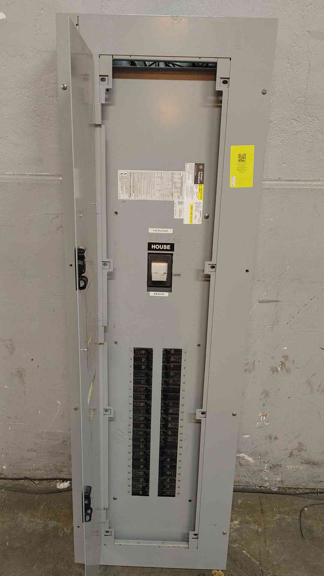 GE AQF3424CBX A-Series Panelboard 400A Main 208Y/120V 3Ph 42 Ckt loaded Breakers