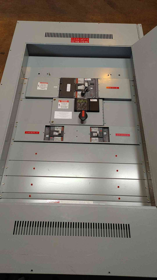 GE Spectra Series 800 Amp 480V 3 Ph 1 Main, Meter, & 2 Breaker Distribution (108937)