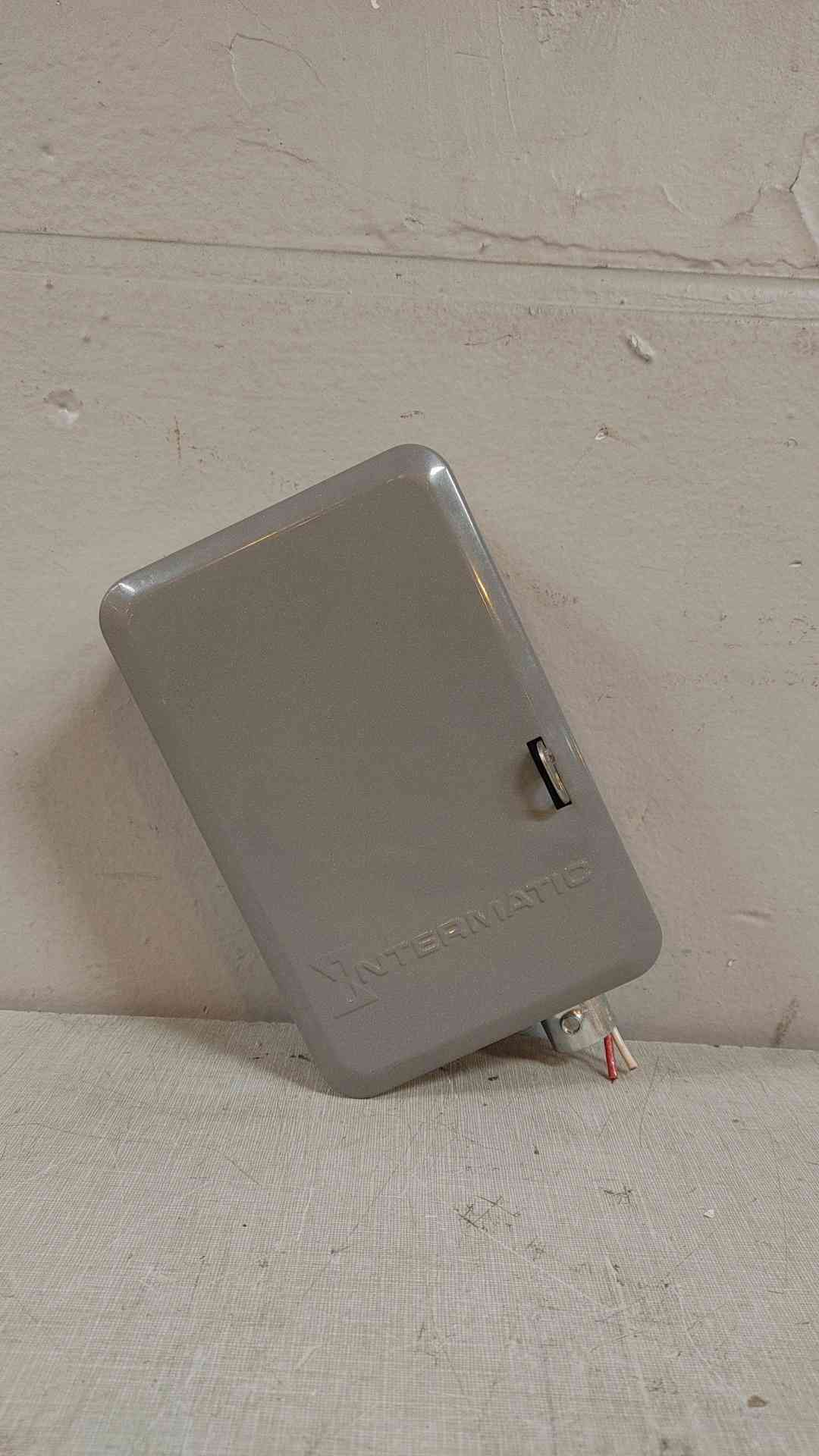 *Pickup Only* Intermatic 24Hr Dial Time Switch 120/208/240VAC T101 (108933)