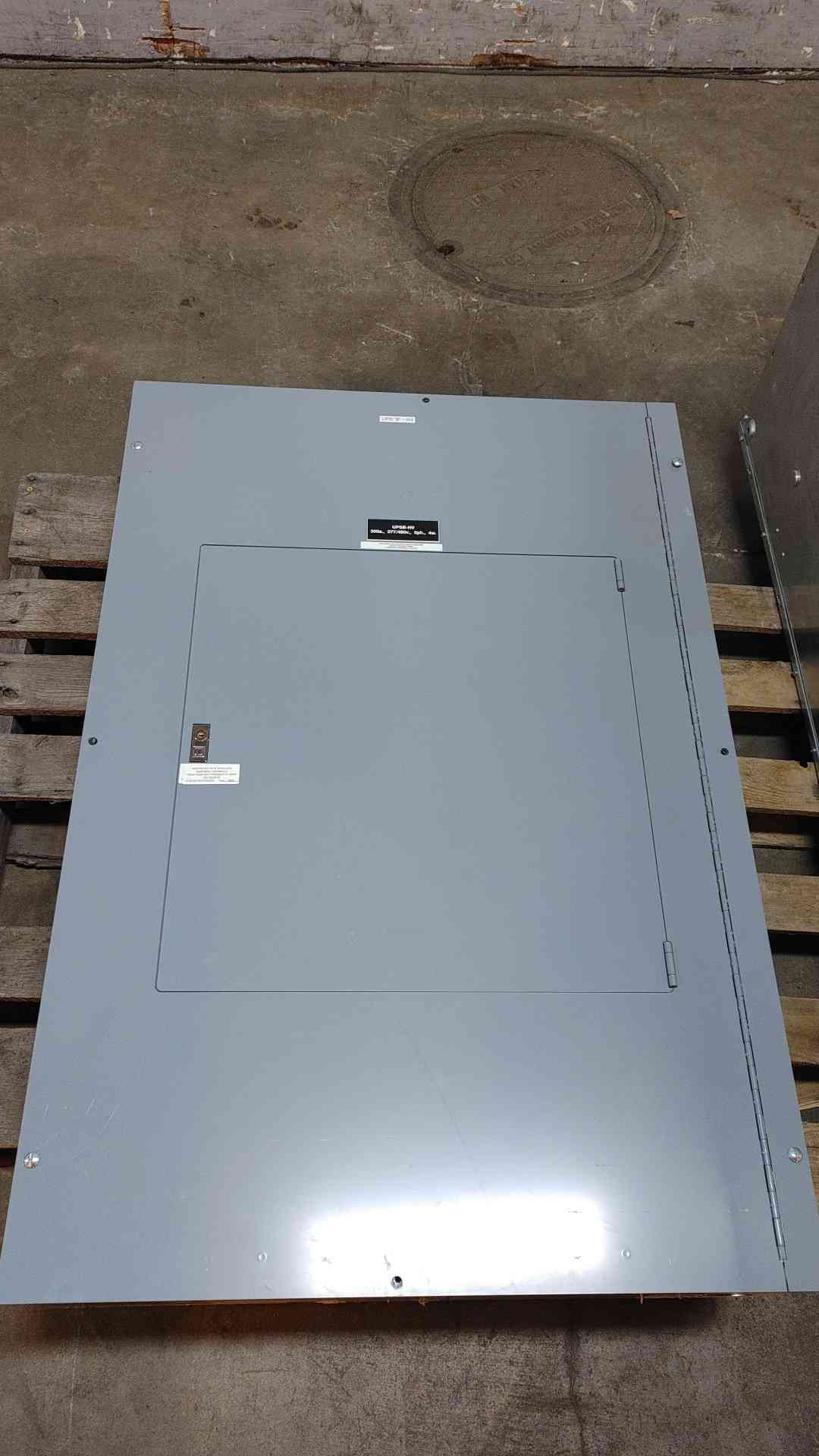 Square D I-Line Panelboard 400A 600V 250V HCM14484 2x HJ150 Breaker (108939)