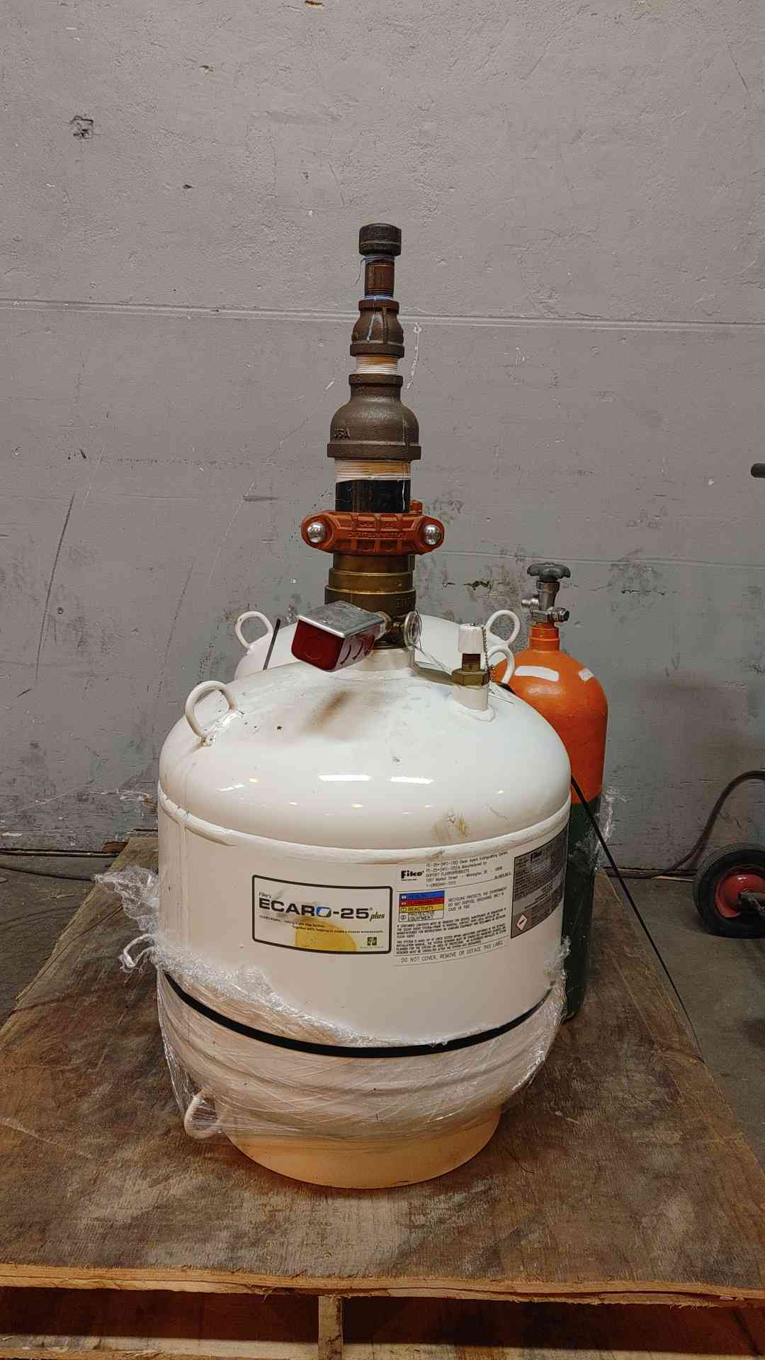 Fike ECARO-25 Plus Clean Agent Fire Suppression Cylinder 173 Lbs FE-25 (HFC-125) (109069)