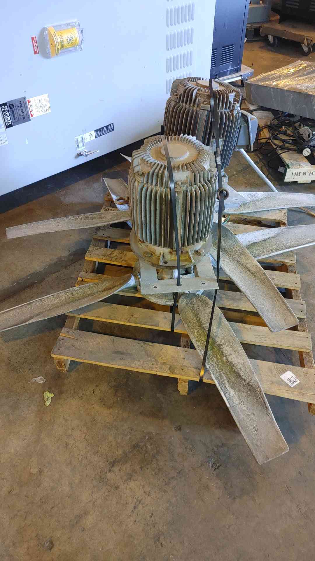 Su-Zhou Liang Chi Motor Fan 5HP 3.7KW 3PH AEVH-NV (109346)