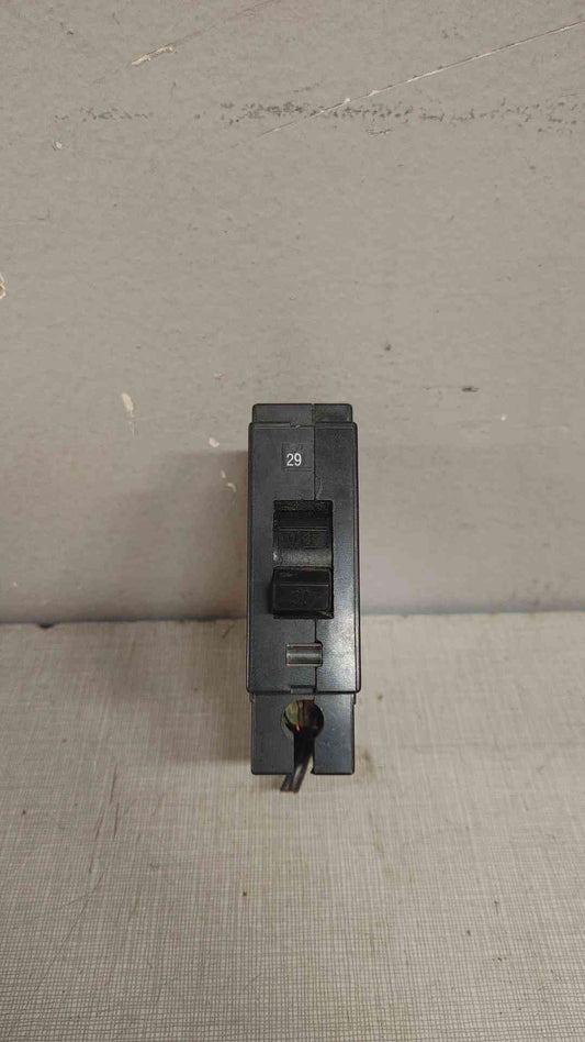 Square D EH14030 30 Amp 1 Pole Circuit Breaker *Pickup Only*