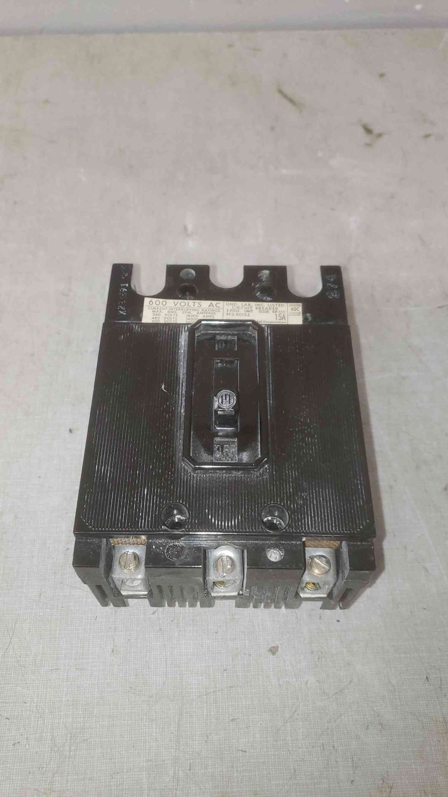 I-T-E 15A 600VAC 3 Pole Breaker EF3-B015Z (SKU: 109596)