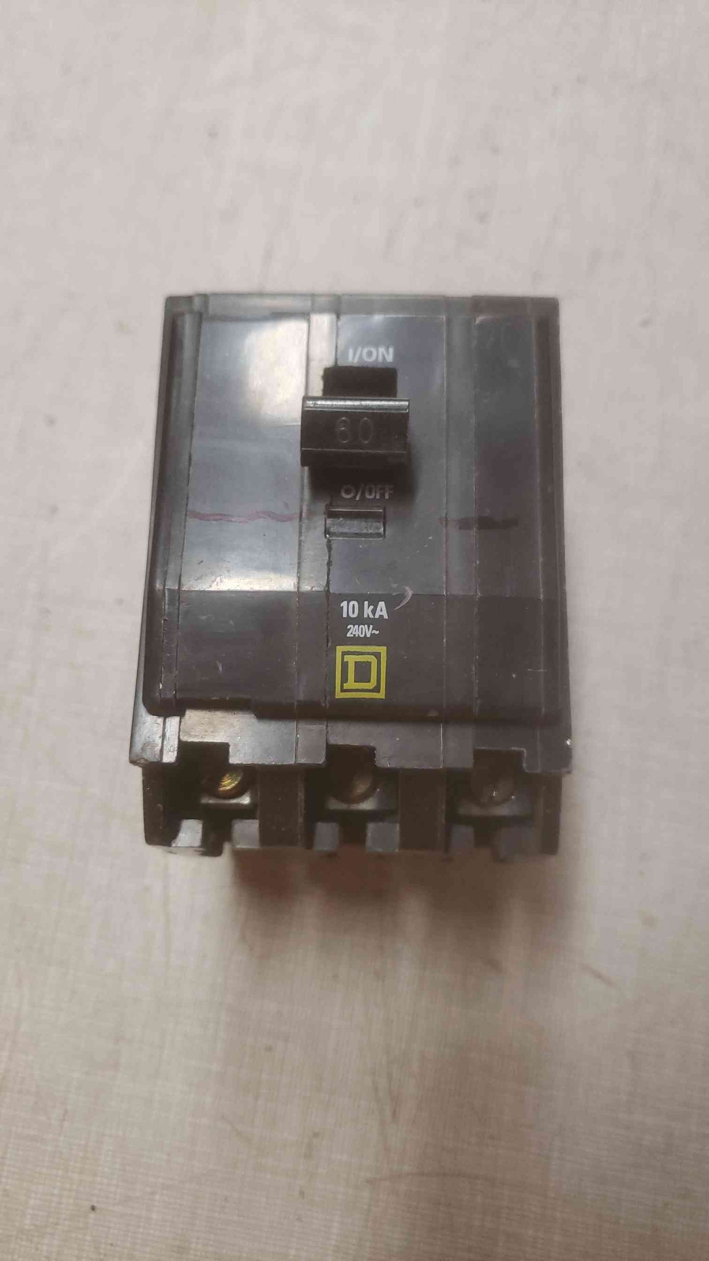 SQUARE D 3Pole 60A 240V CIRCUIT BREAKER ZZ-7131(SKU: 110534)