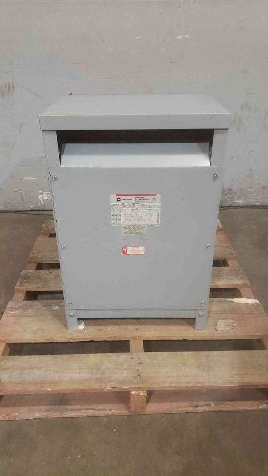 30KVA Cutler-Hammer Transformer V48M28T30K 480V x 208/120v 3PH 60Hz(SKU: 110574)