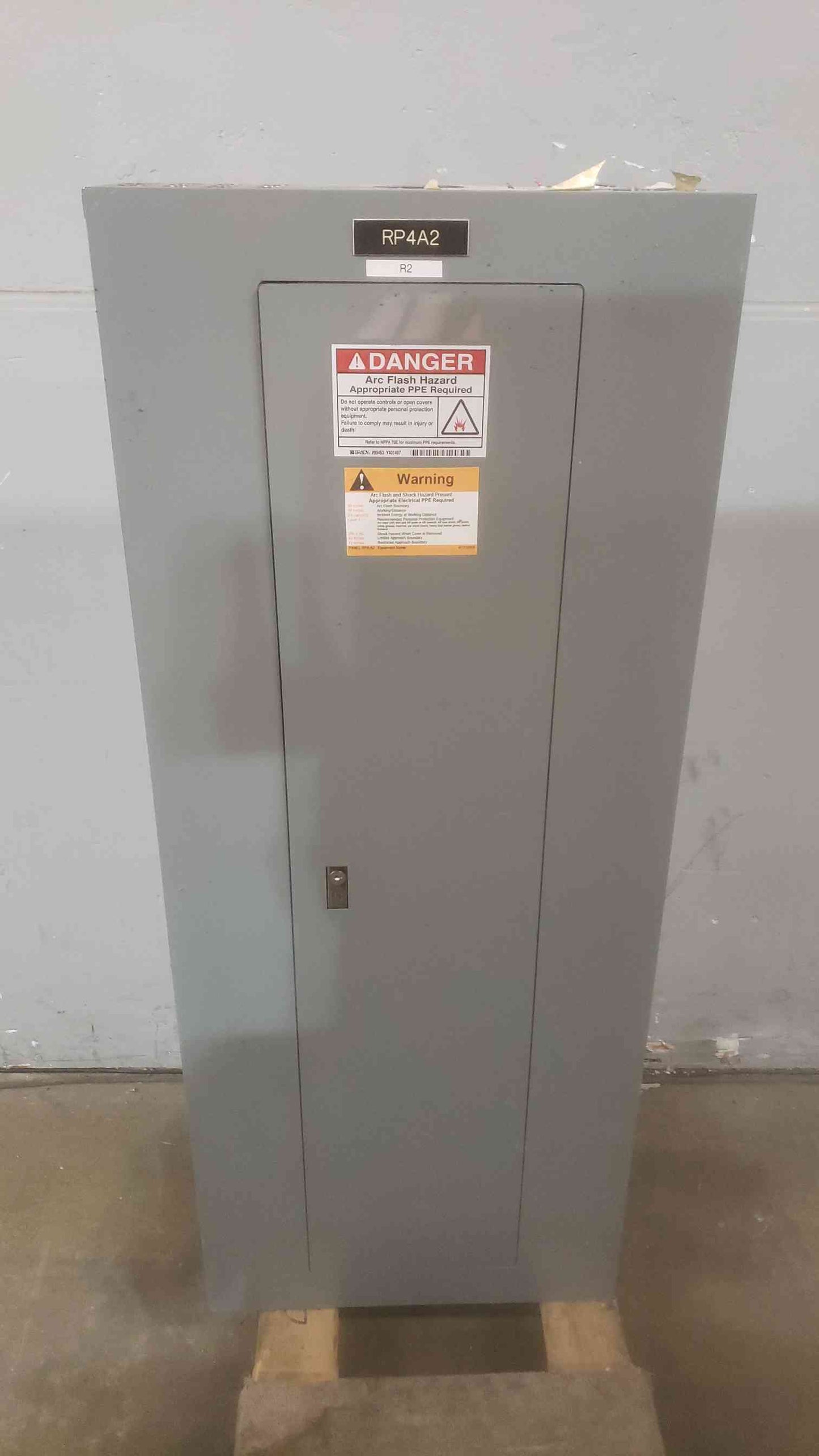 SQUARE D 225A 120/240V 3PH 4W PANELBOARD NQOD with Main (SKU: 110625)