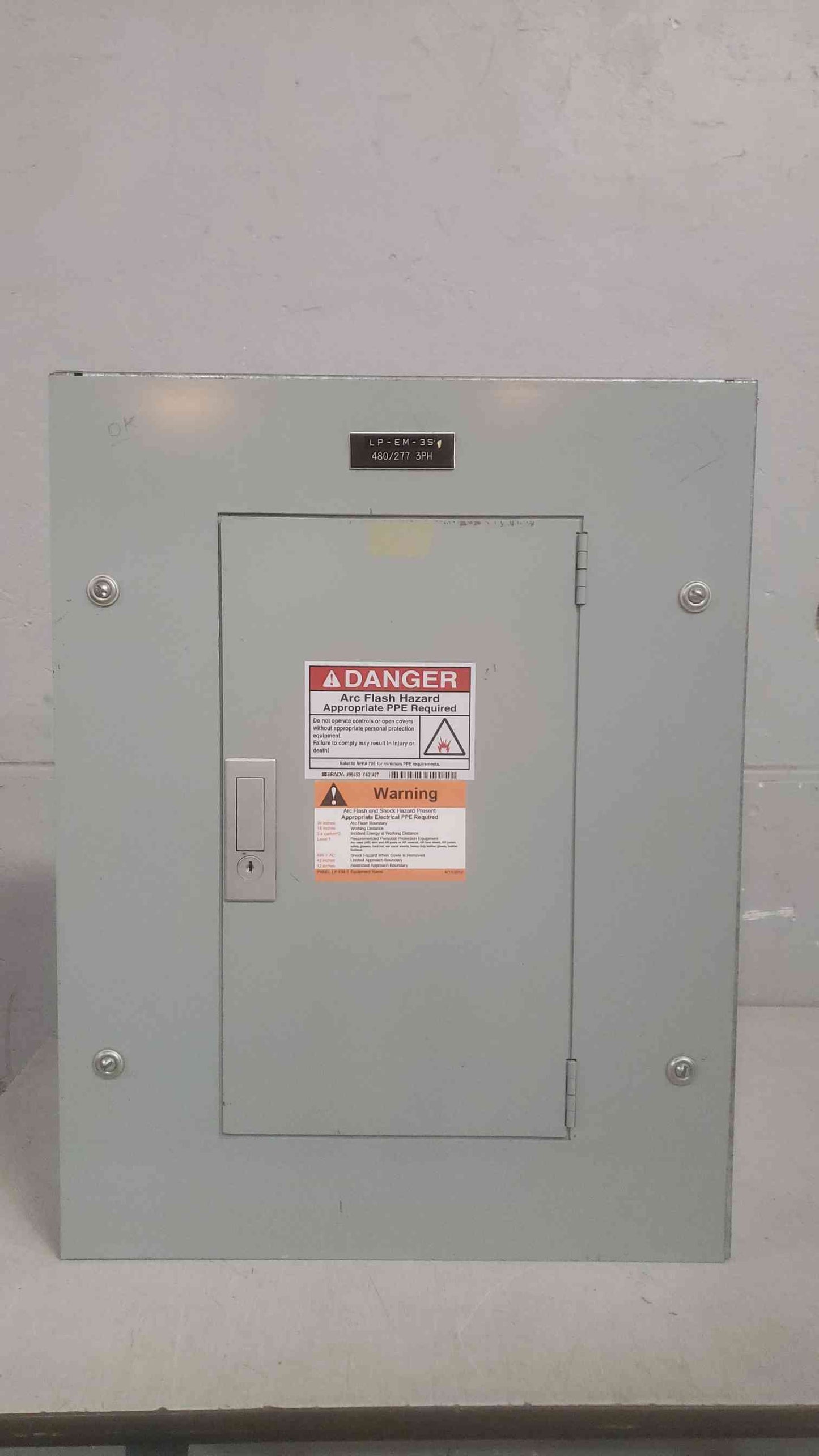 I-T-E 100A 480Y/277V 3PH 4W Panelboard(SKU: 110655)