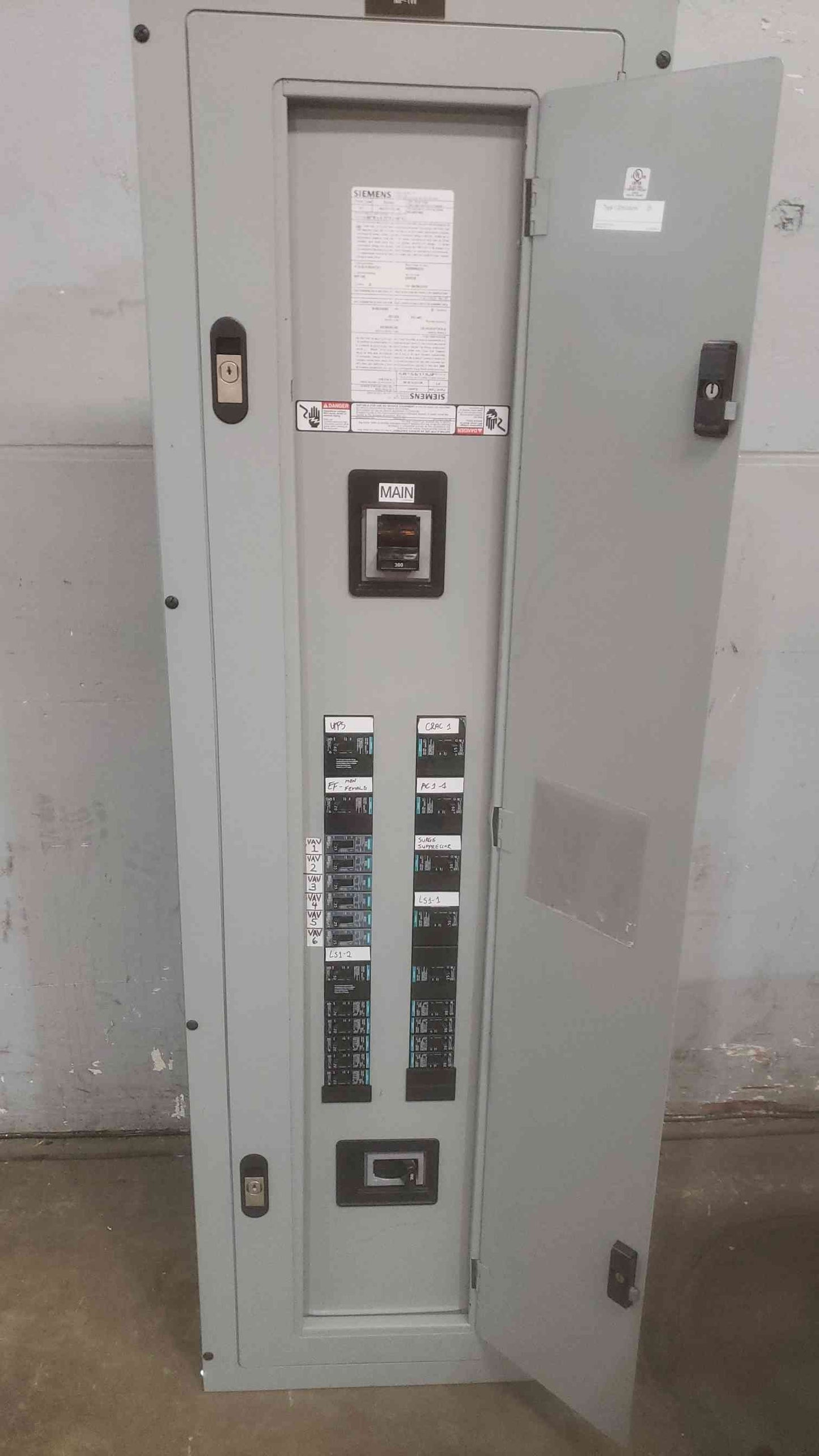 Siemens P1 400A 480Y/277V 3PH 4W Panelboard Tin-Plated Bus Loaded w/ 2 Large Mains