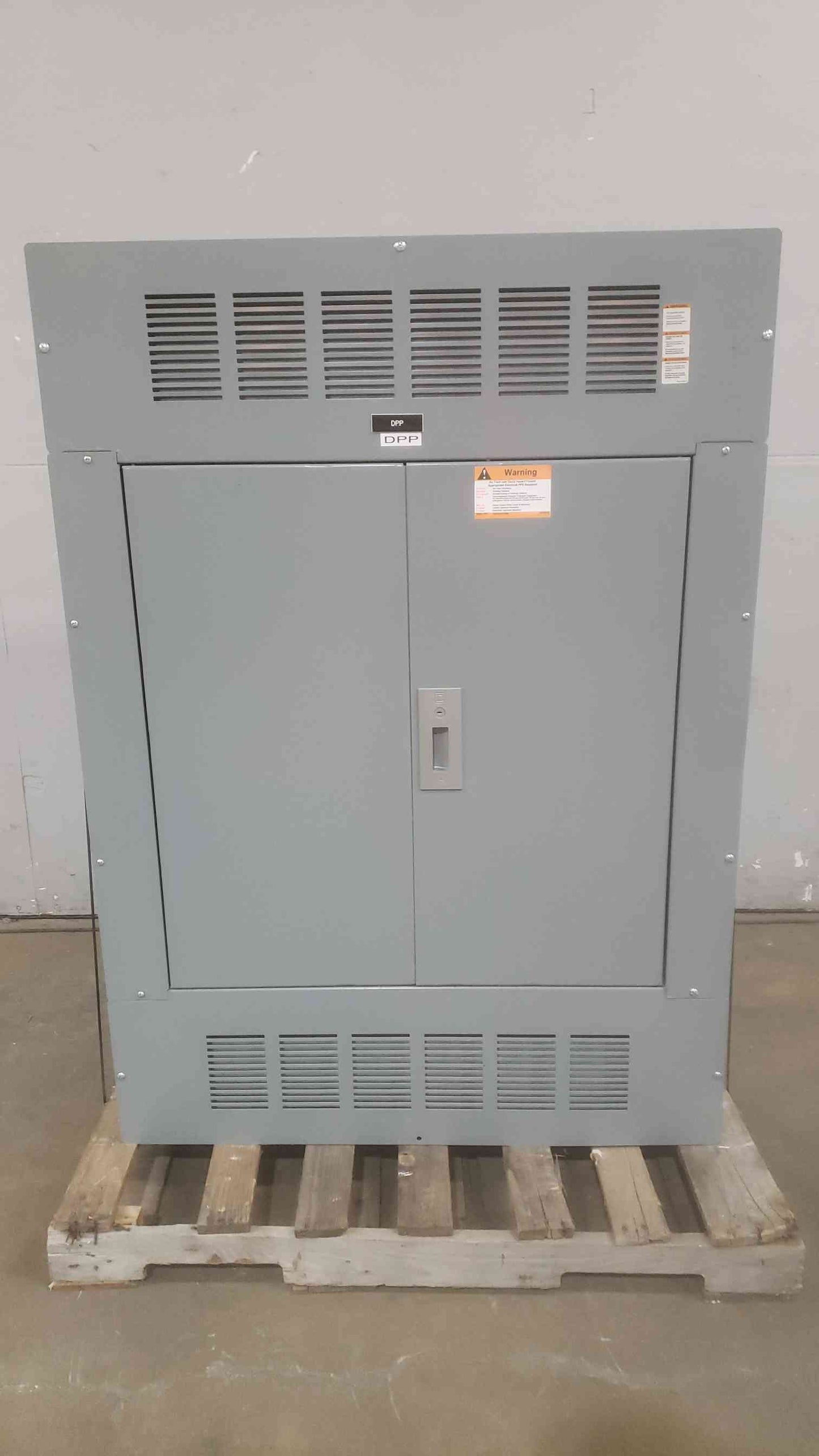 Square D I-Line HCP Panelboard 800A 600V~250V HCP23598 5 Breakers