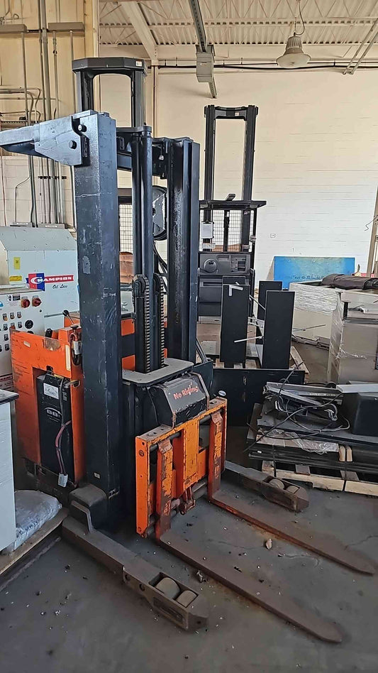 AS-Is Raymond 20R30TT Reach Forklift 3000 lb Cap Not Running Needs Battery (110875).