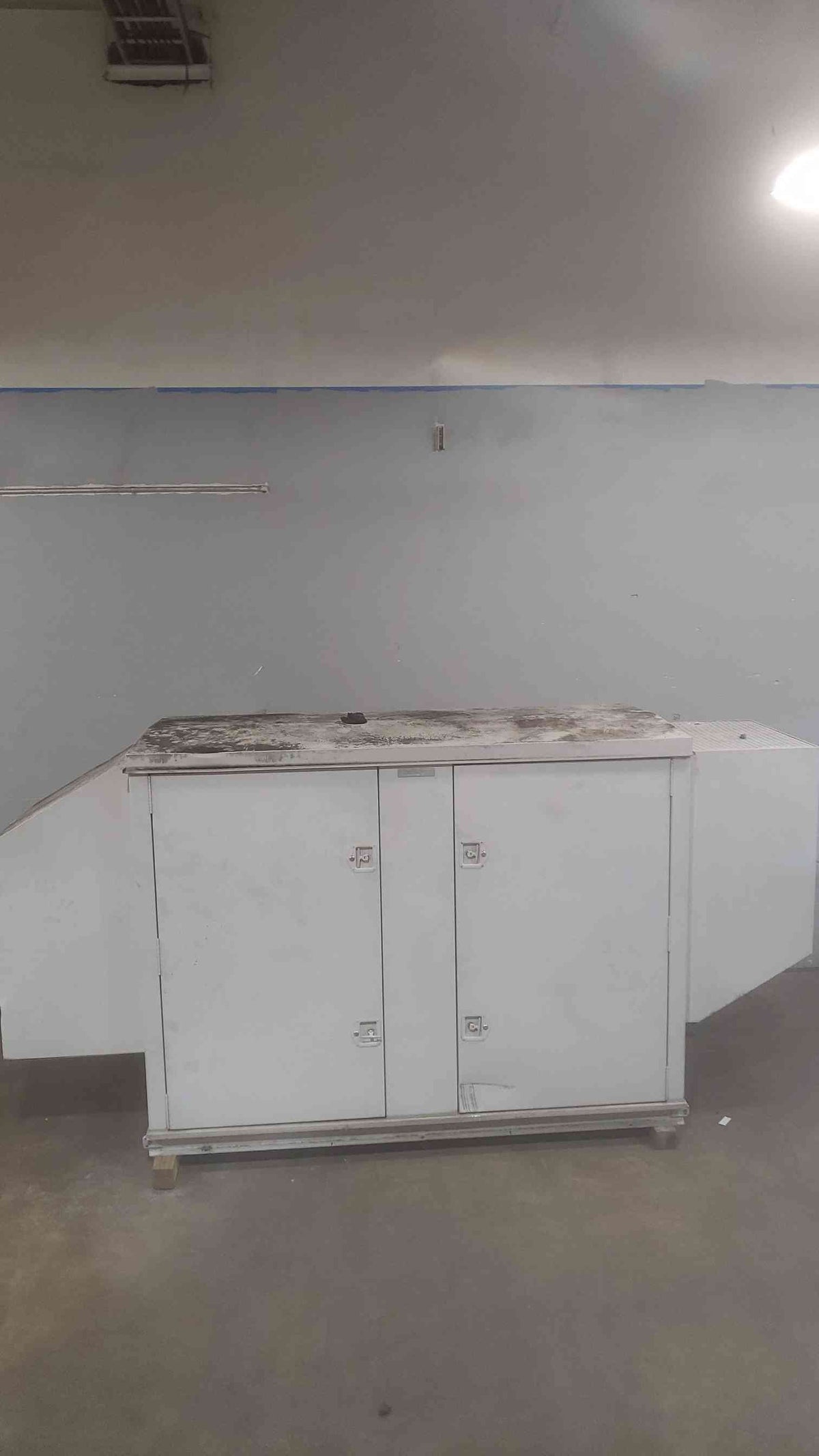 25KW EPS LP & Nat Gas Generator NL30FGH4 858Hrs TESTED