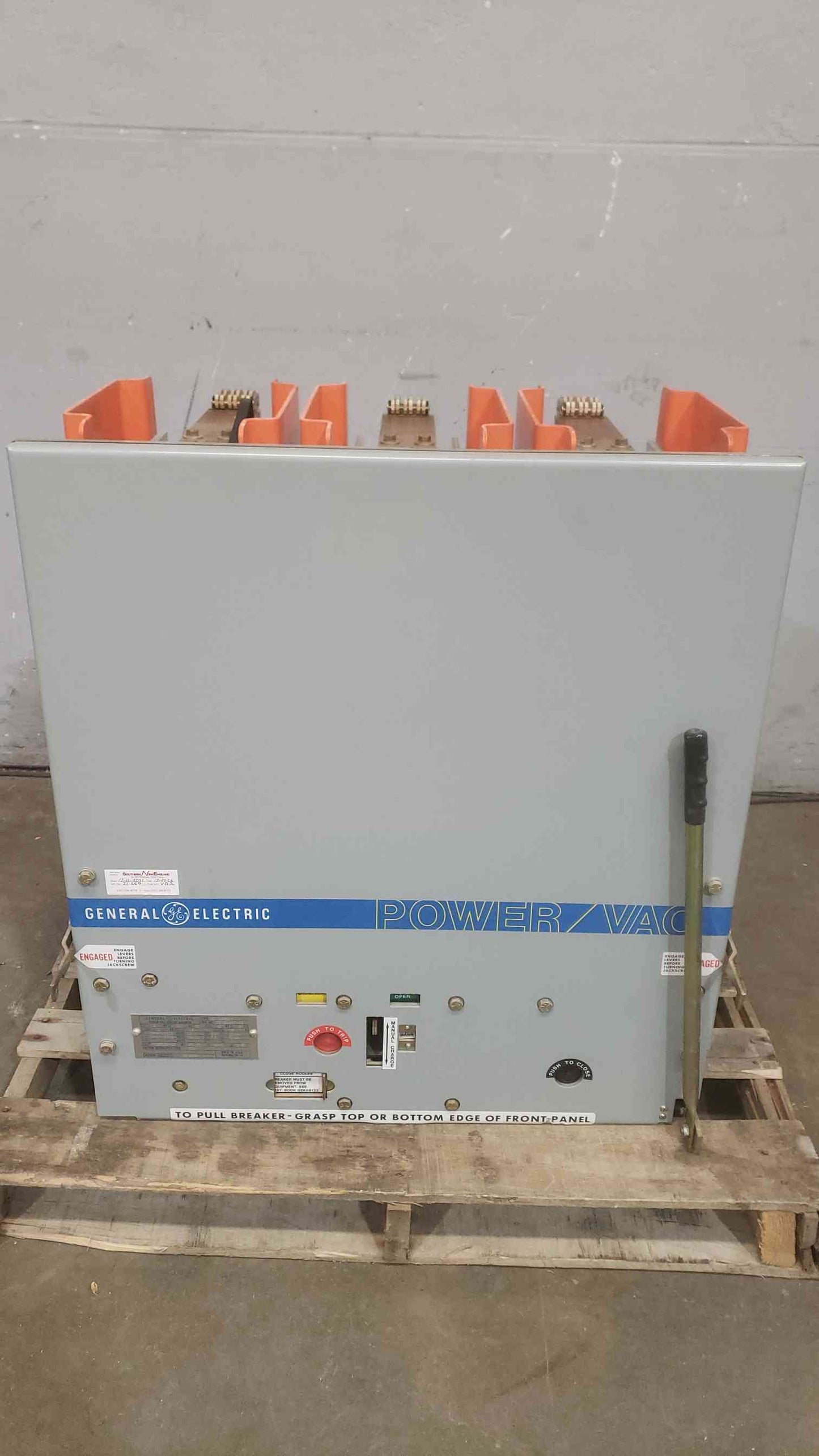 15KV GE 1200A 60Hz Power Vac VB1 Circuit Breaker VB1 13.8-500-2 (SKU: 111014)