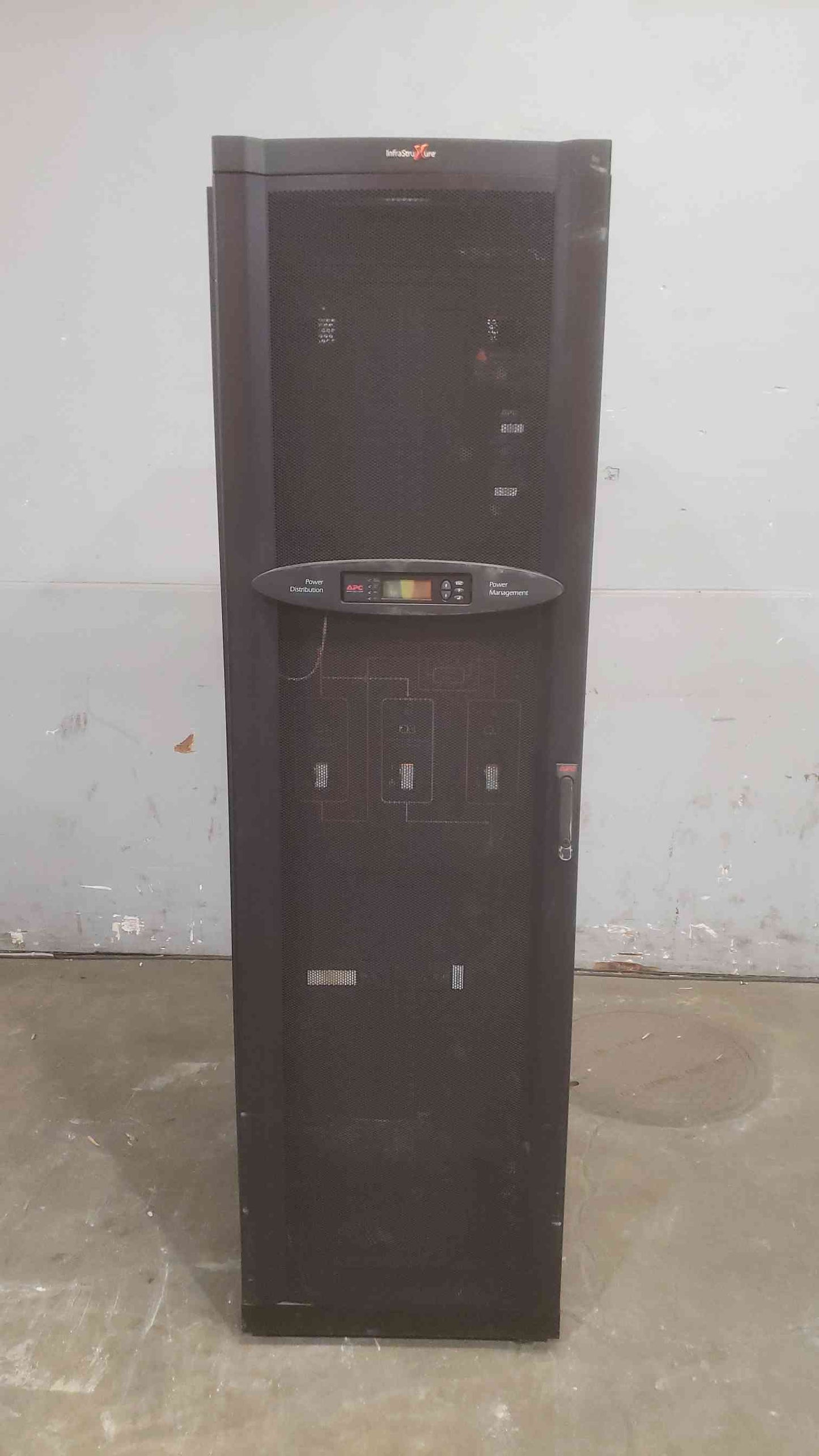 APC Symmetra PX 40KVA PDU MBP 277/480V 3W+G 80A 60Hz PD40G6FK1-M