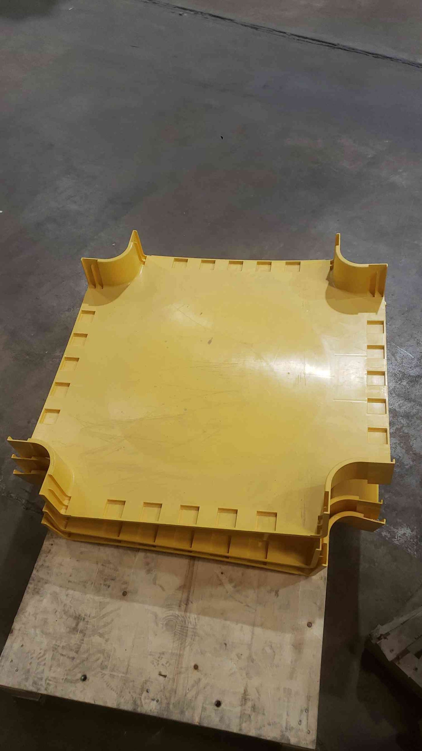 Panduit Plastic 4 Way Intersection Cable Tray (SKU: 111526)