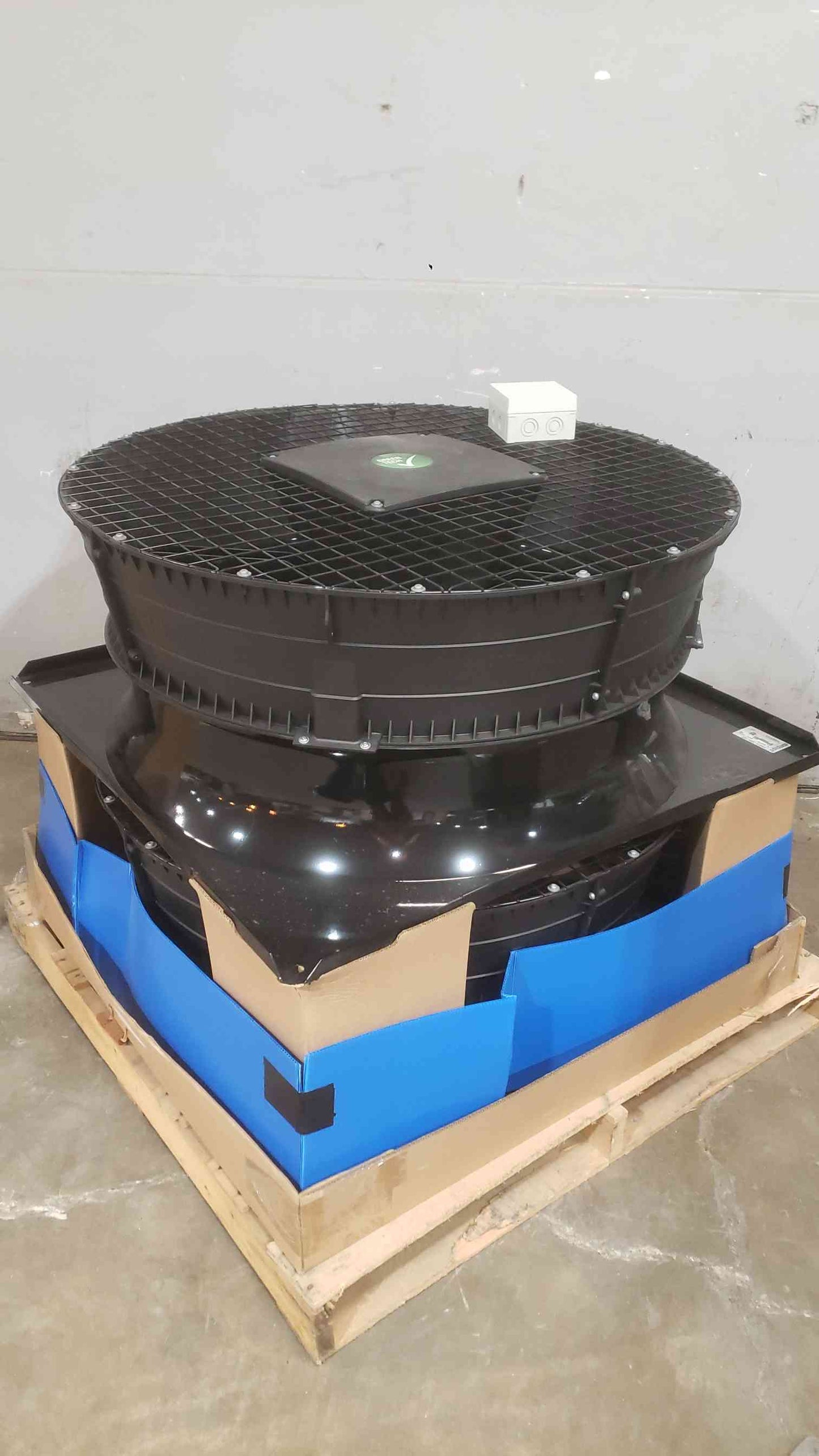NEW Ebmpapst 380/480VAC 3PH Single Industrial Fan W3G910-HZ01-67F (SKU: 111527)